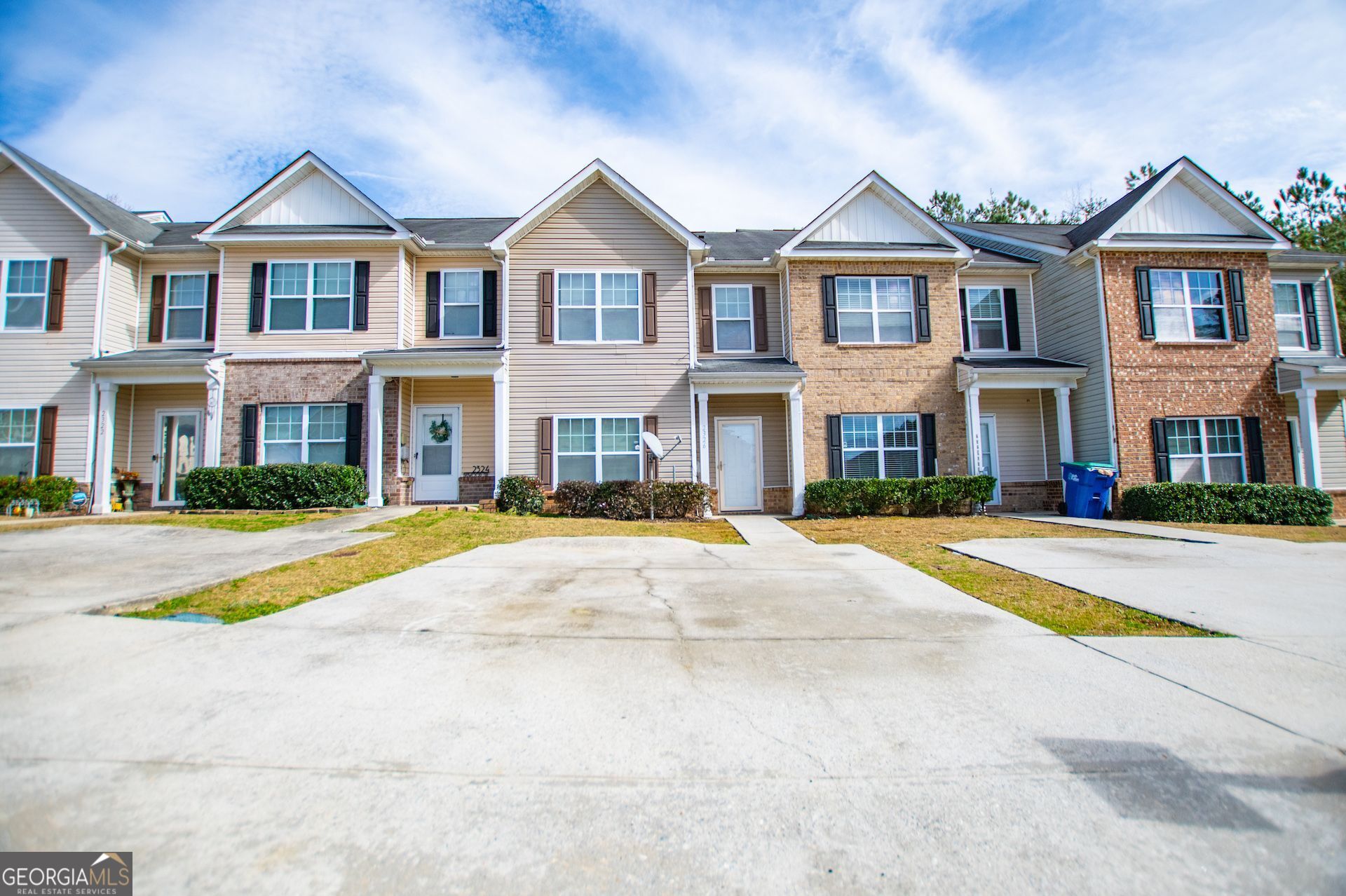2326 Bigwood Trail Atlanta GA 30349
