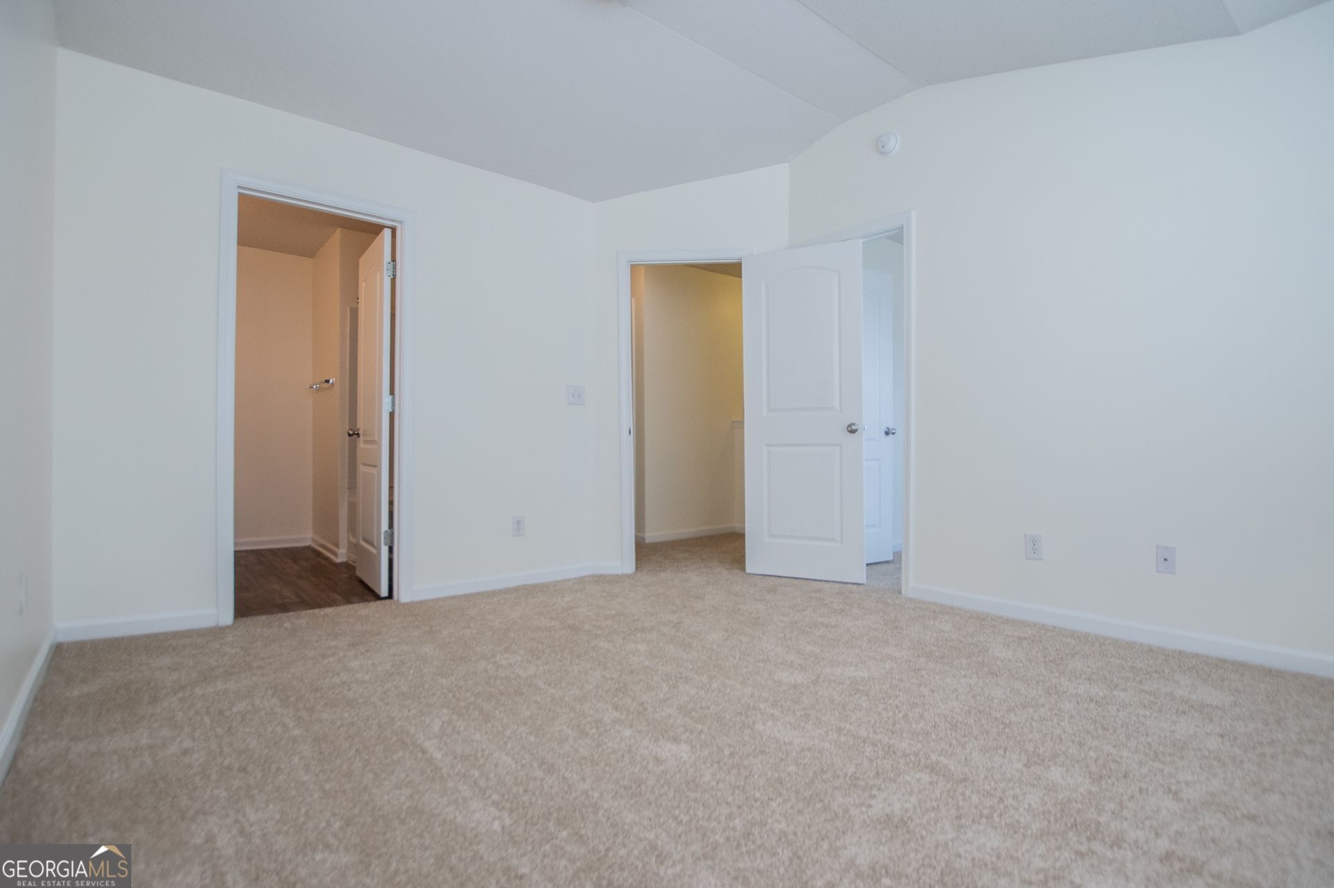 2326 Bigwood Trail Atlanta GA 30349