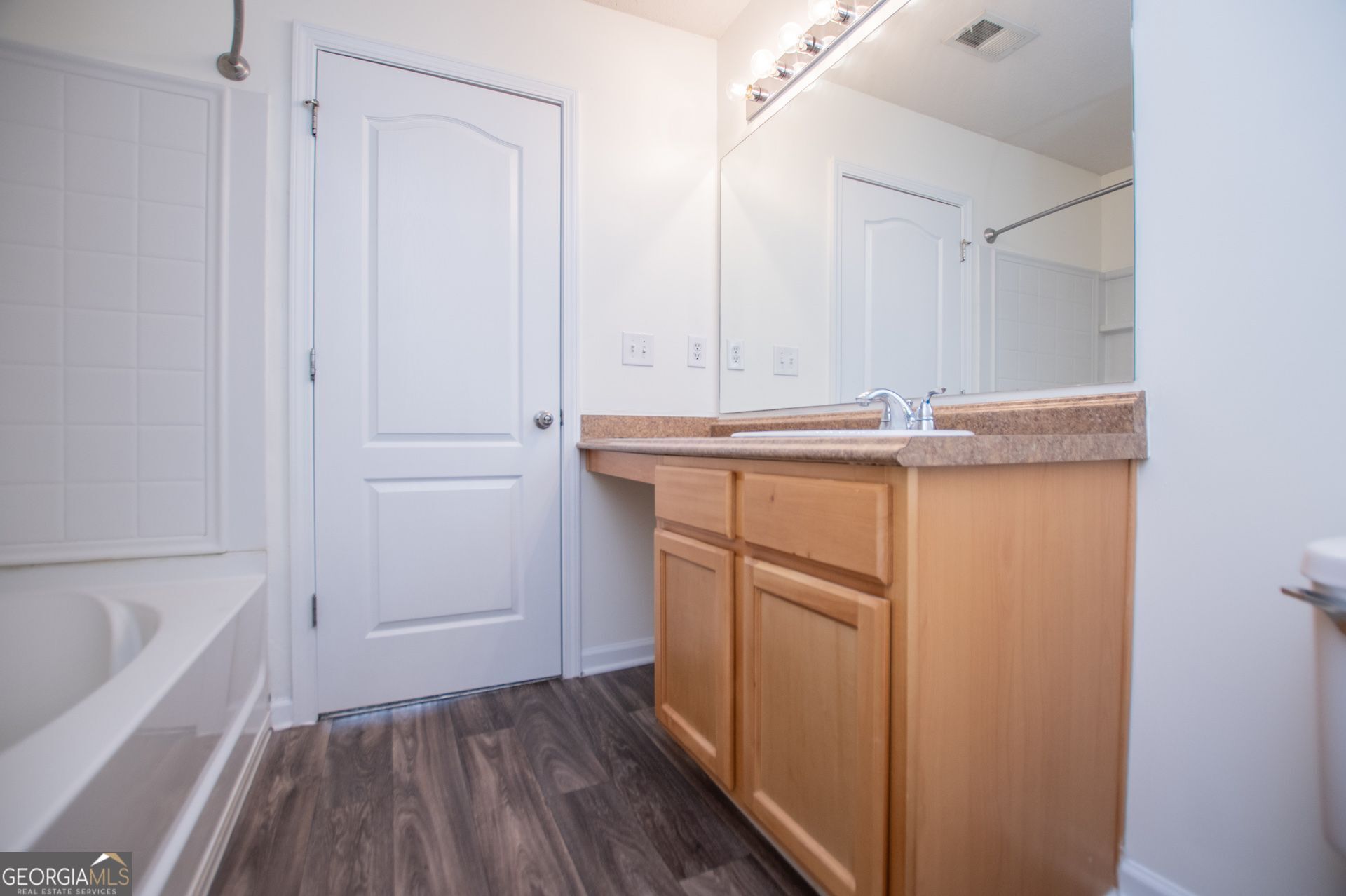 2326 Bigwood Trail Atlanta GA 30349