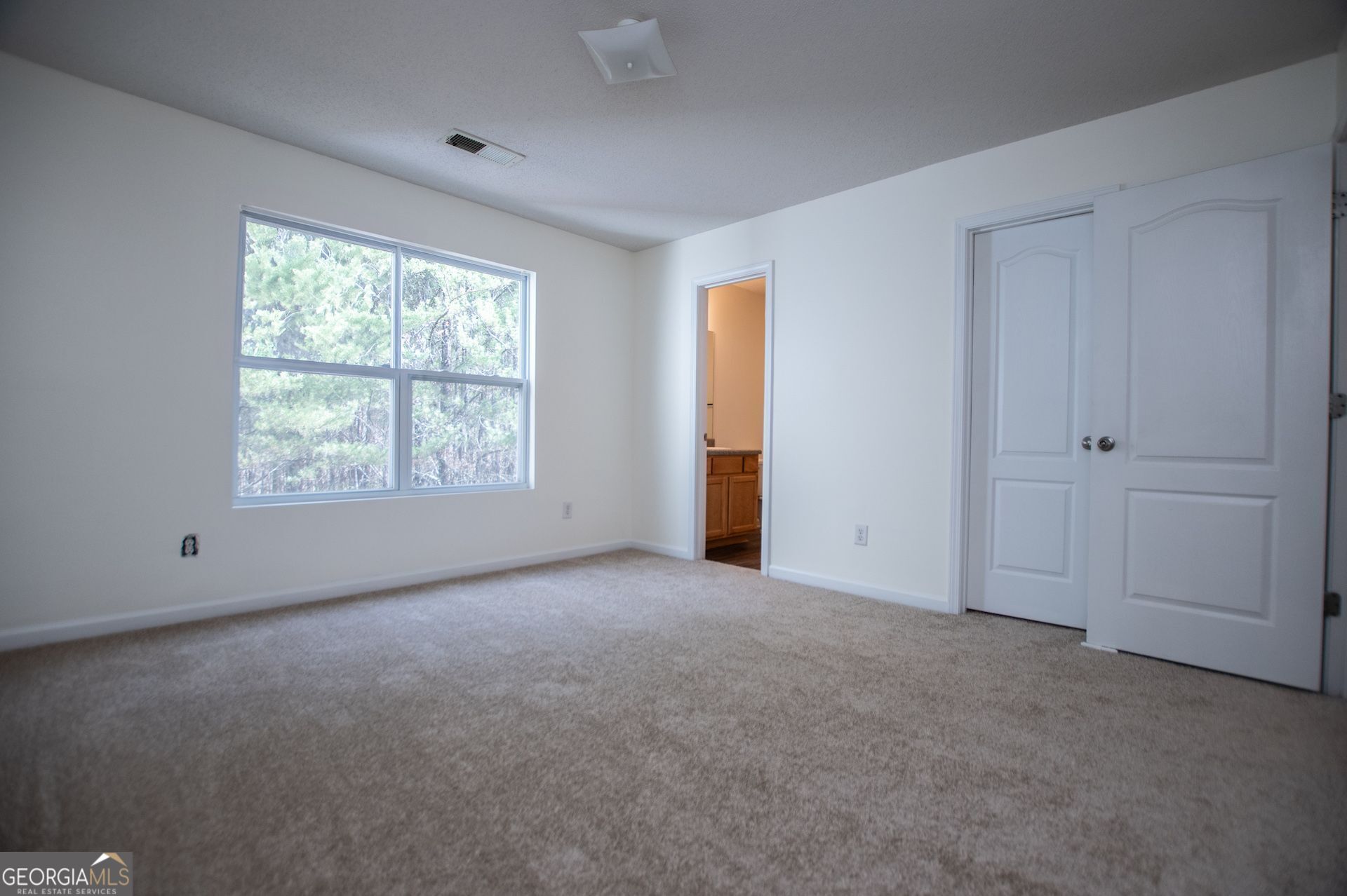 2326 Bigwood Trail Atlanta GA 30349