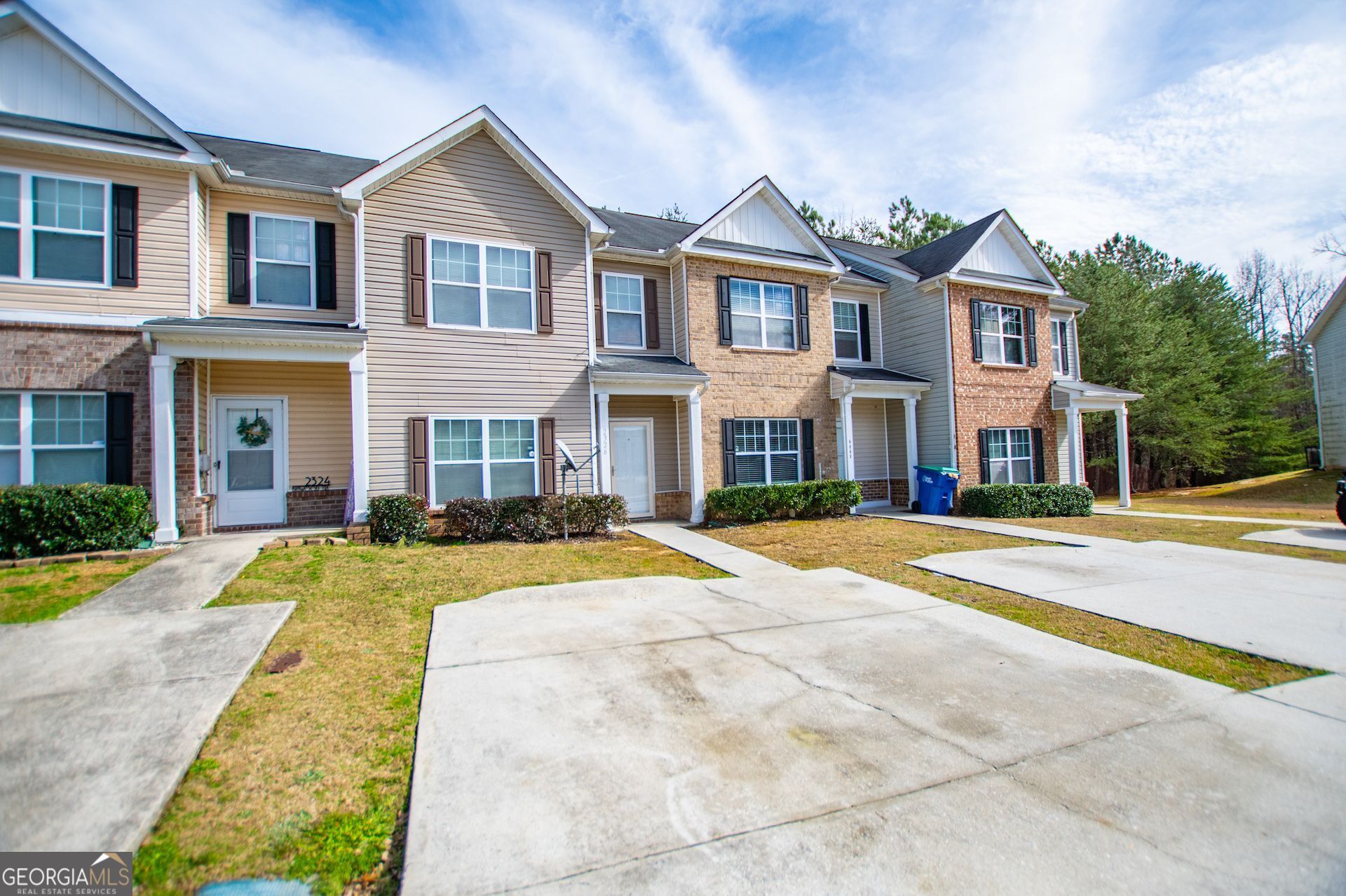 2326 Bigwood Trail Atlanta GA 30349