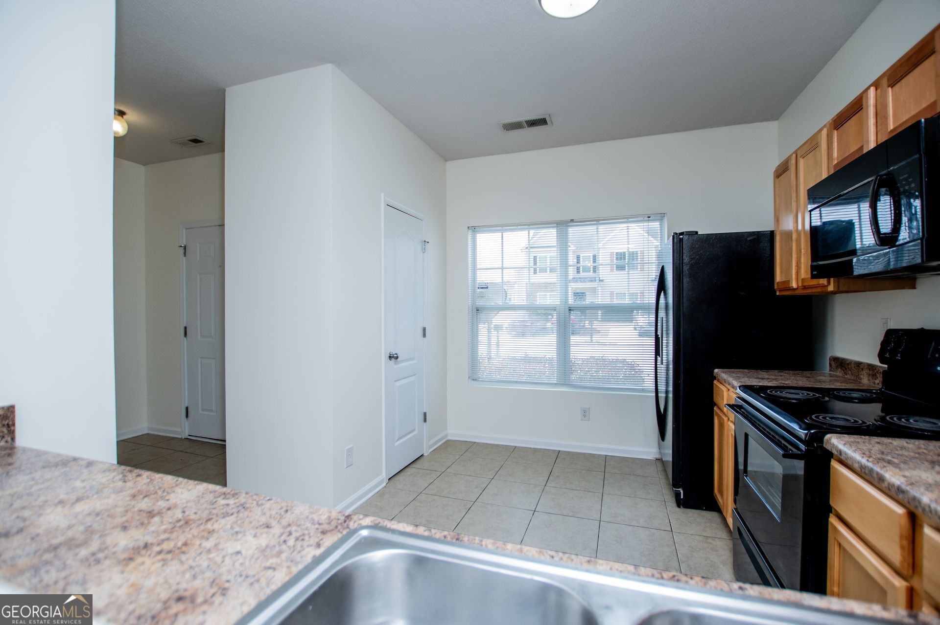2326 Bigwood Trail Atlanta GA 30349