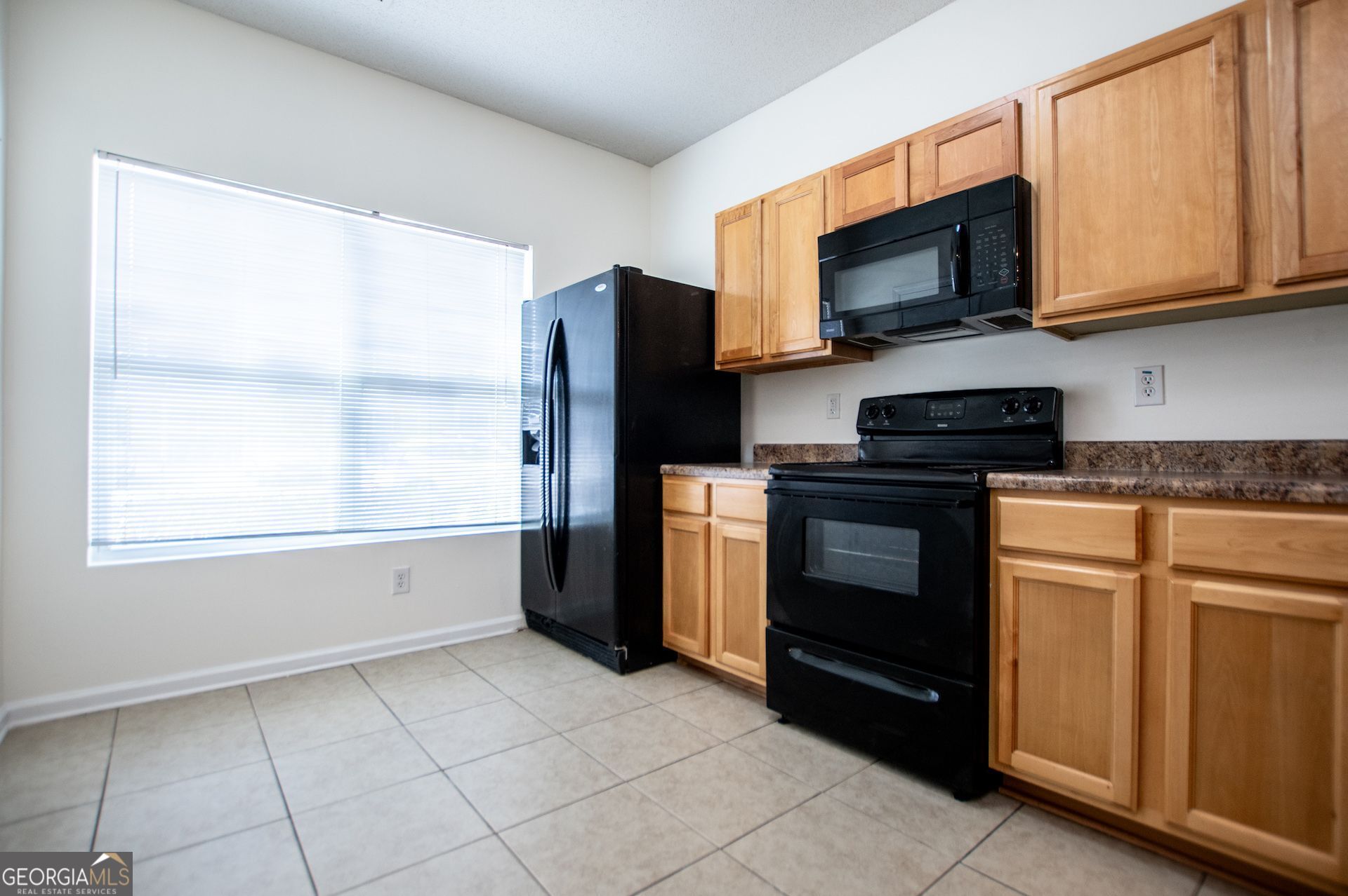 2326 Bigwood Trail Atlanta GA 30349