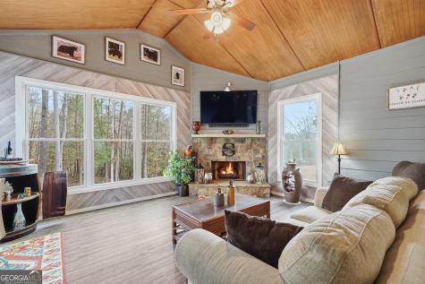 72 Highland Pointe Drive Ellijay GA 30536