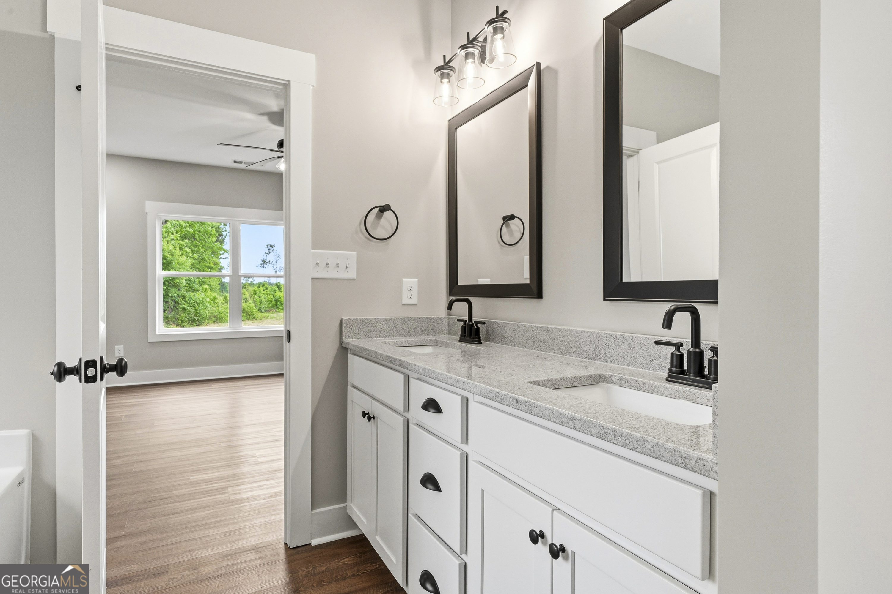 146 Overland Way Gray GA 31032
