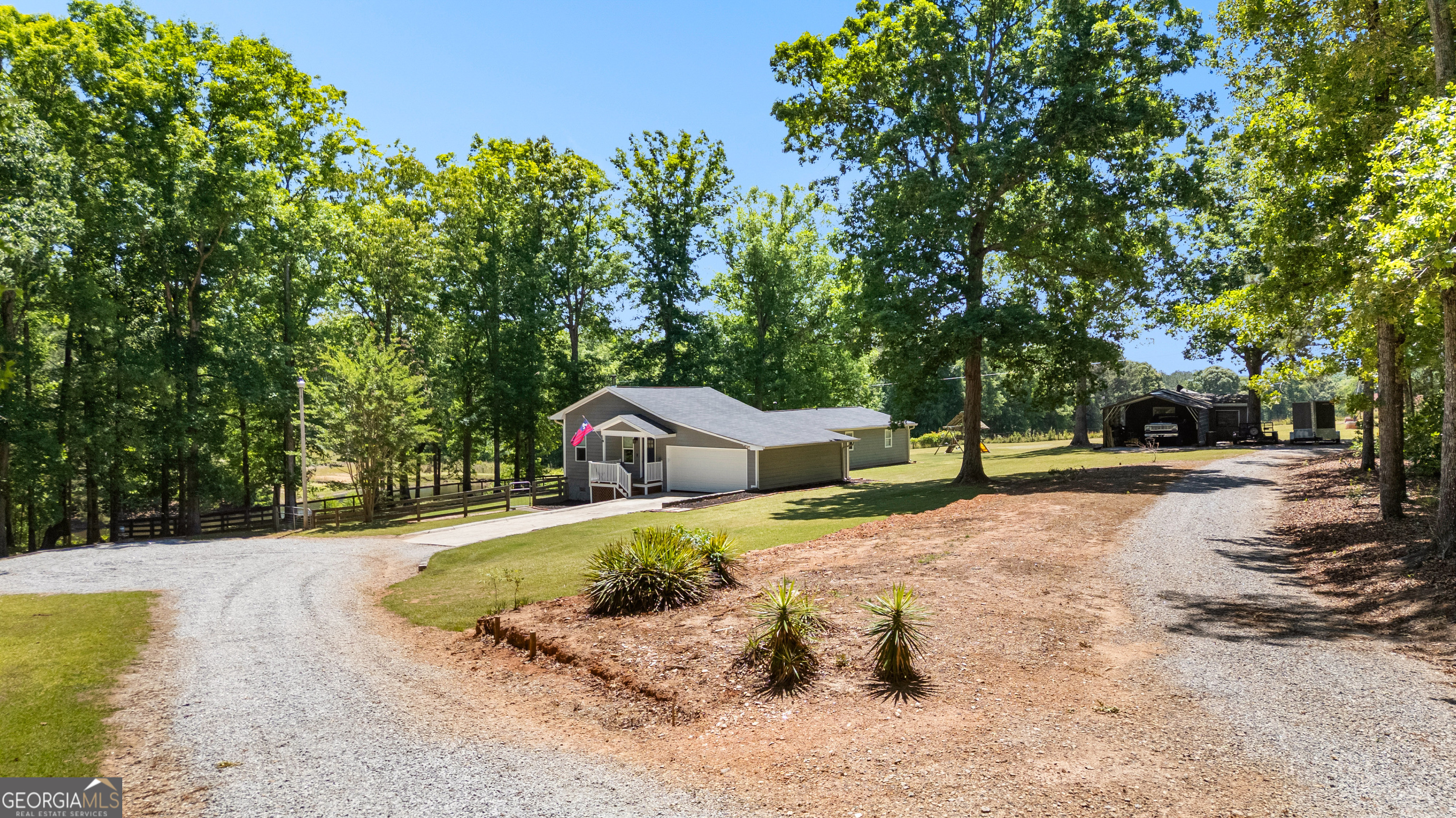 2086 Bethlehem Church Road Grantville GA 30220