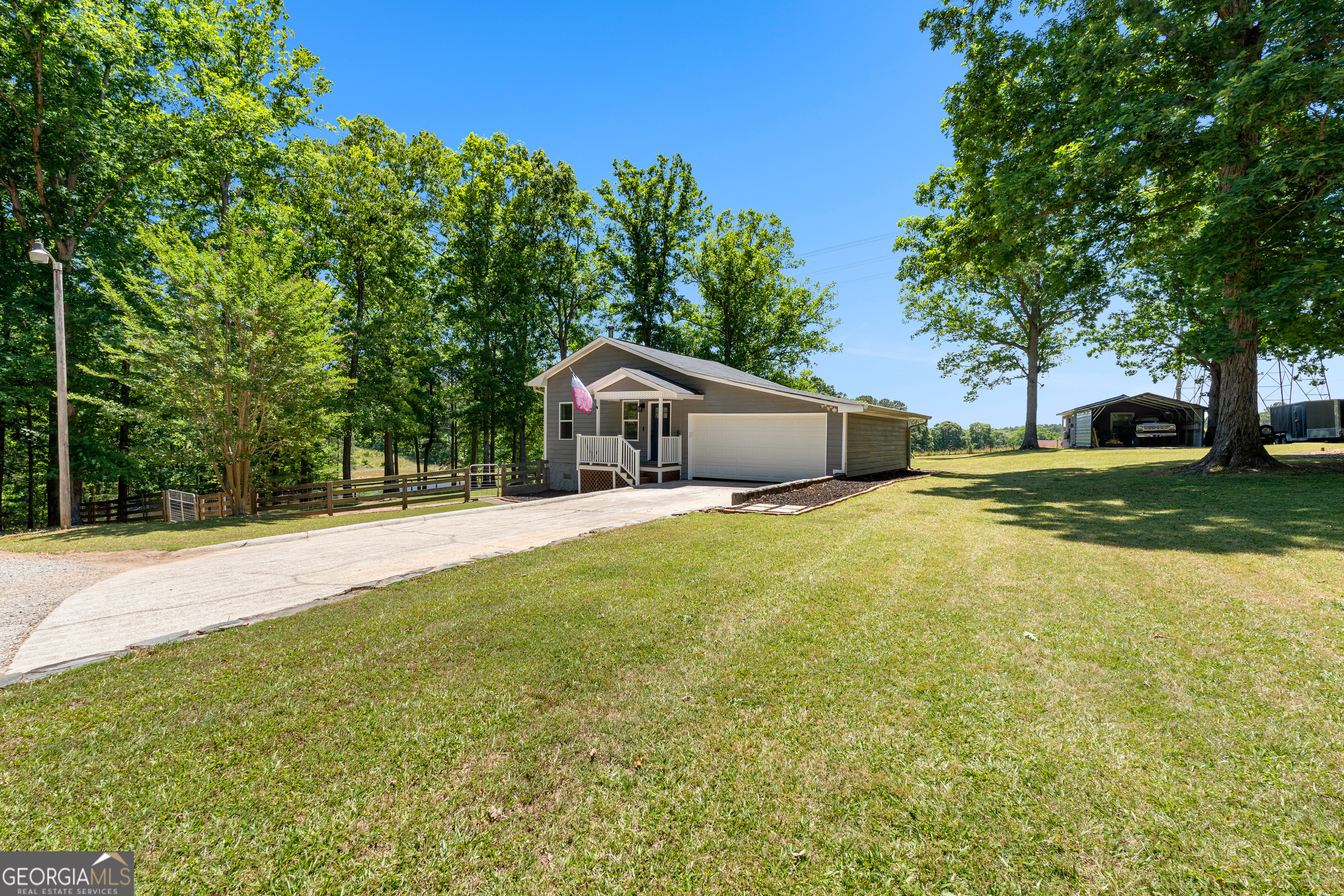 2086 Bethlehem Church Road Grantville GA 30220