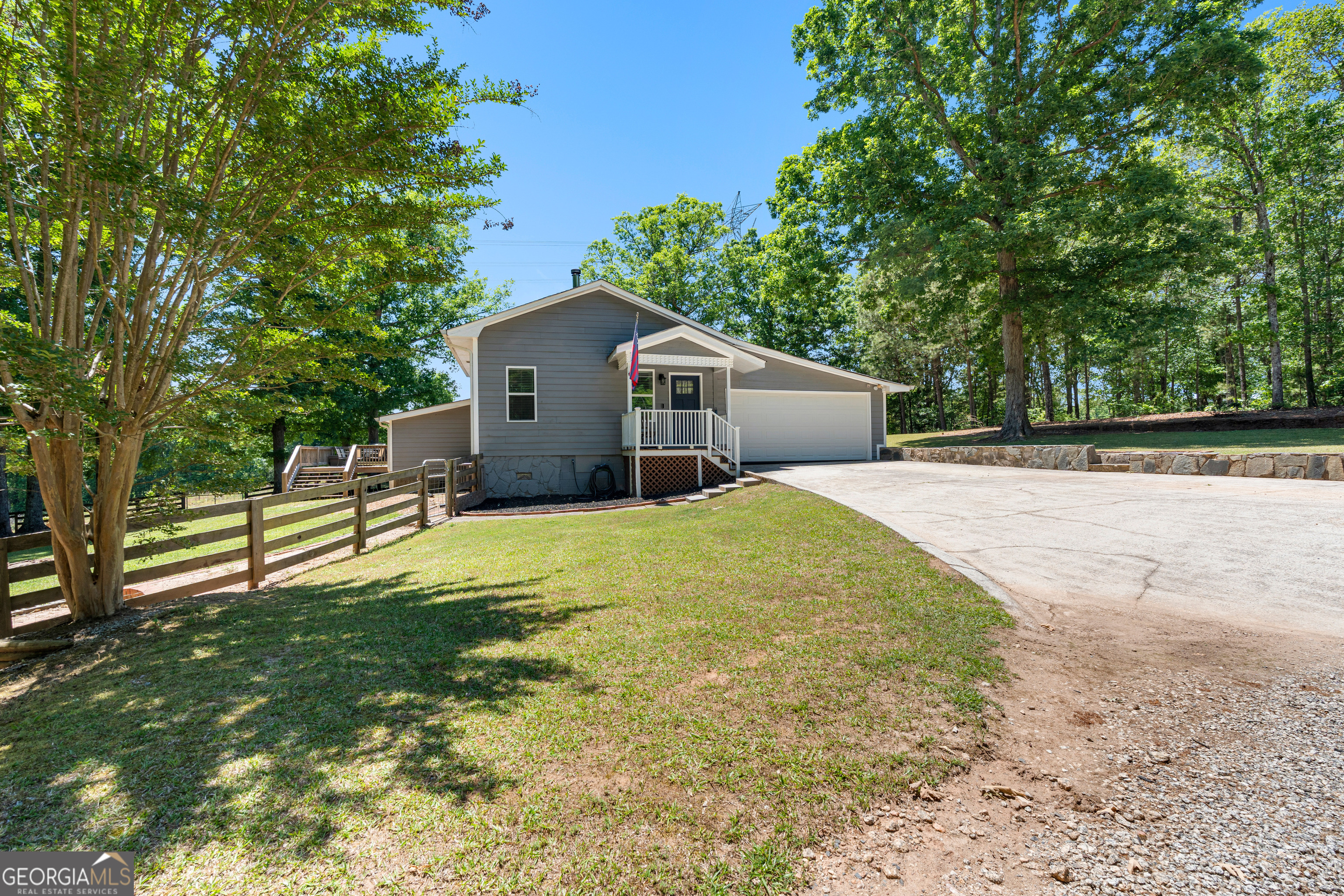 2086 Bethlehem Church Road Grantville GA 30220