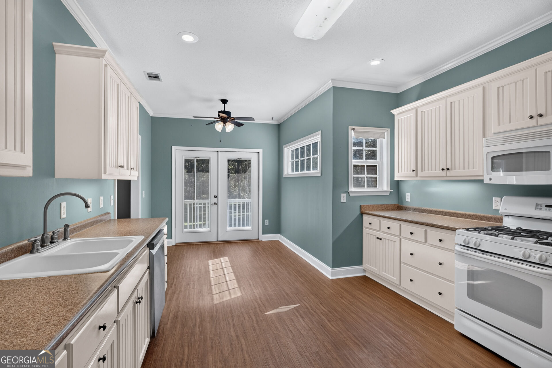97 Jeni Wright Lane Brooklet GA 30415
