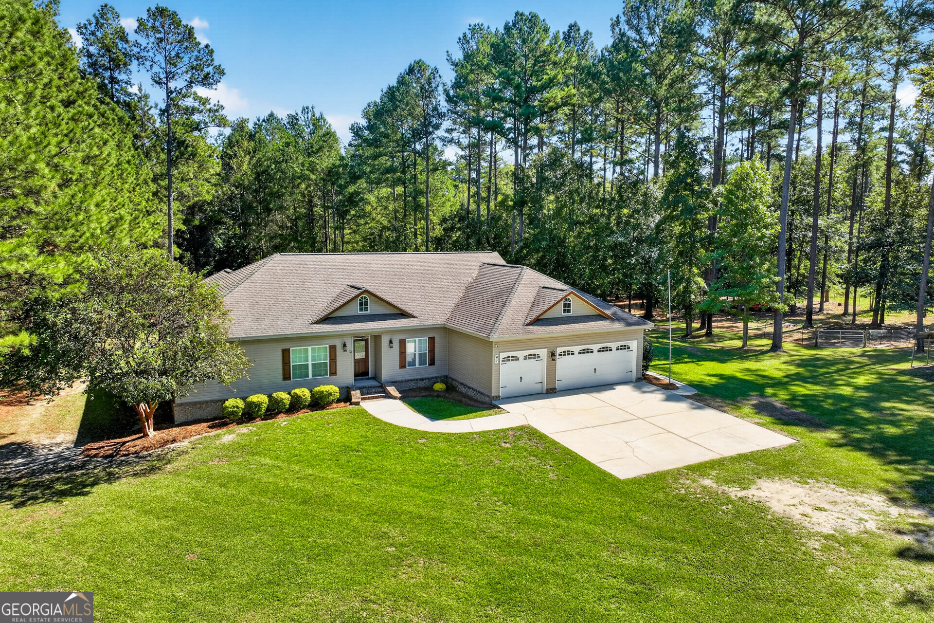 97 Jeni Wright Lane Brooklet GA 30415
