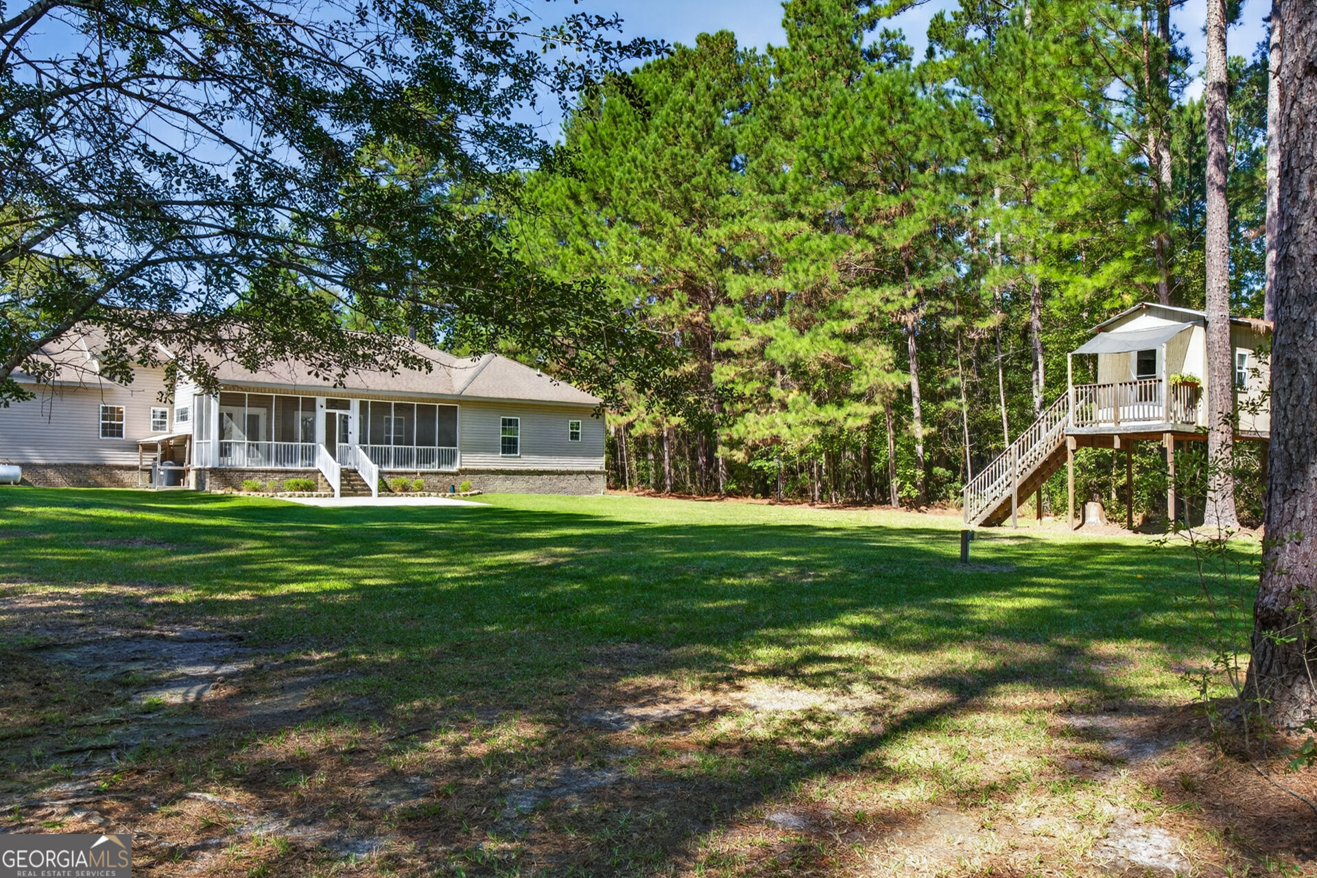 97 Jeni Wright Lane Brooklet GA 30415