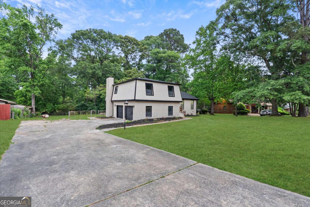105 Lafayette Drive Fayetteville GA 30214