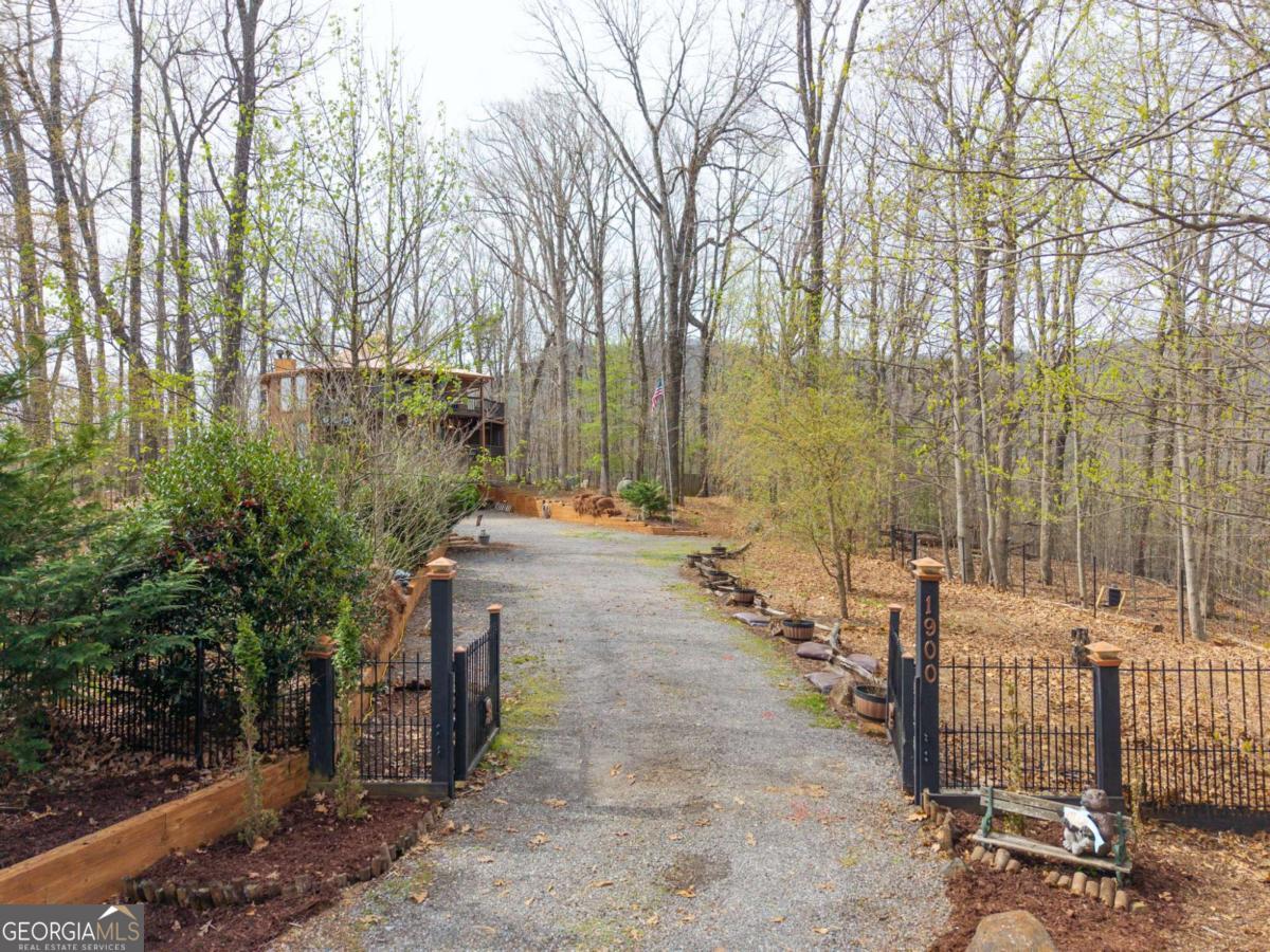 1900 Long Ridge Road Hiawassee GA 30546