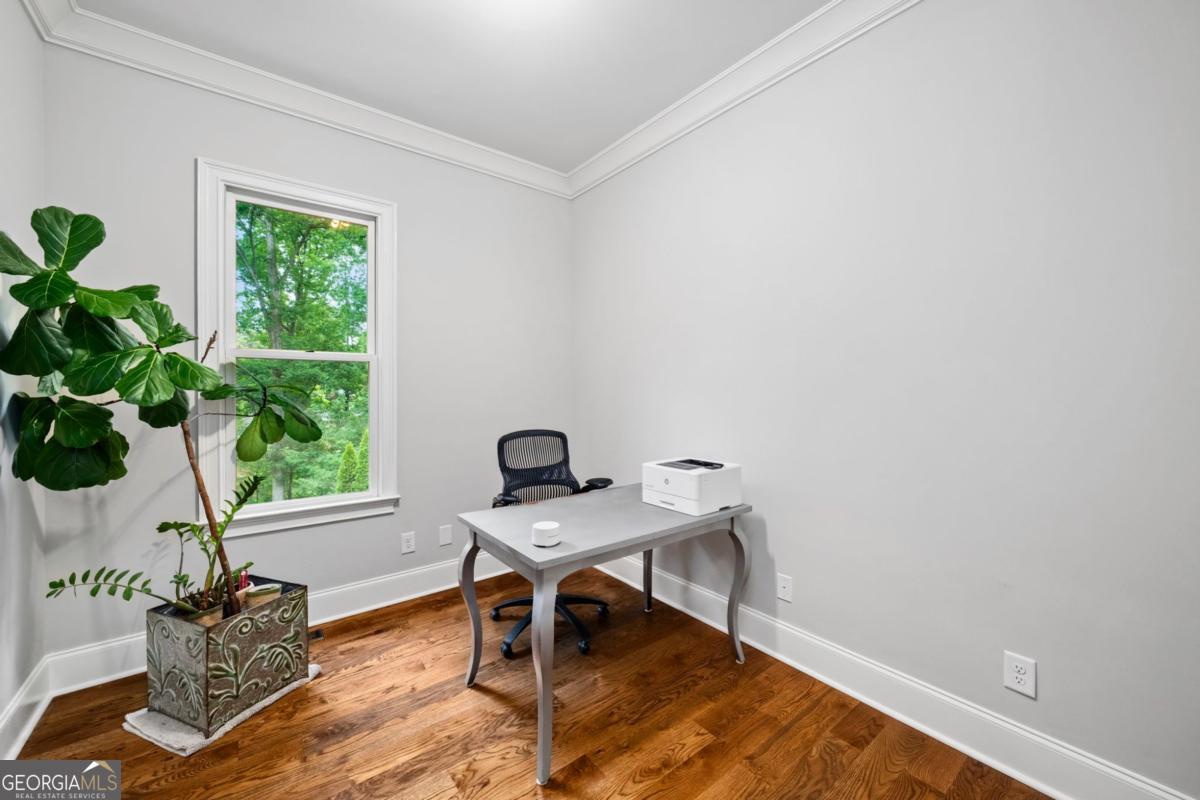 6321 Hunting Creek Road Sandy Springs GA 30328