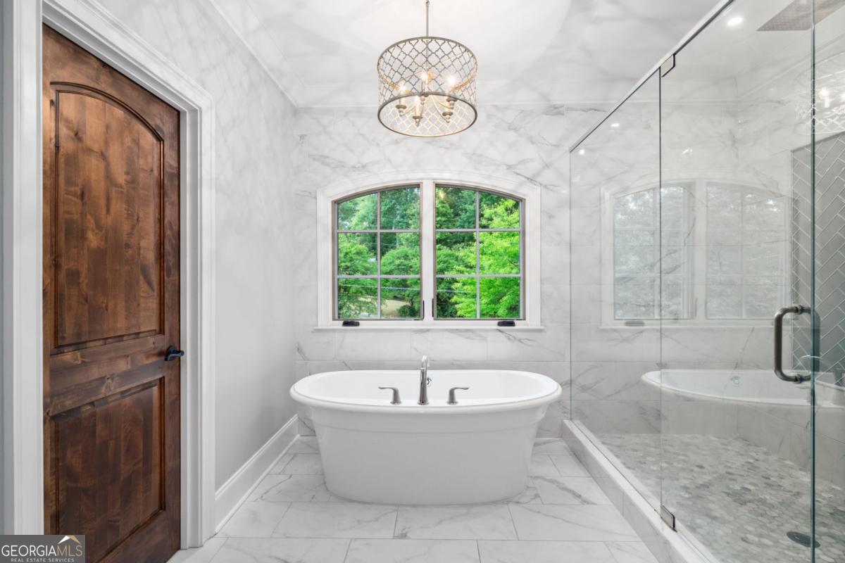 6321 Hunting Creek Road Sandy Springs GA 30328