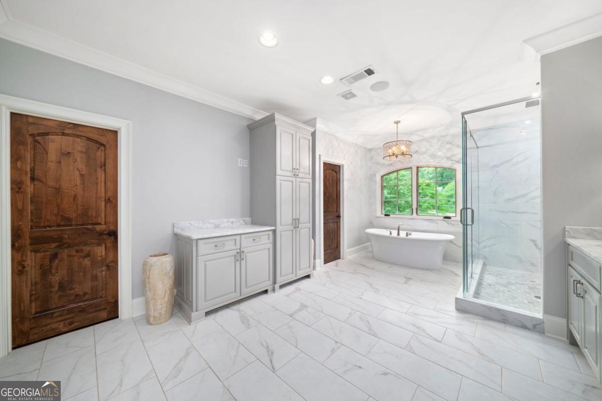 6321 Hunting Creek Road Sandy Springs GA 30328
