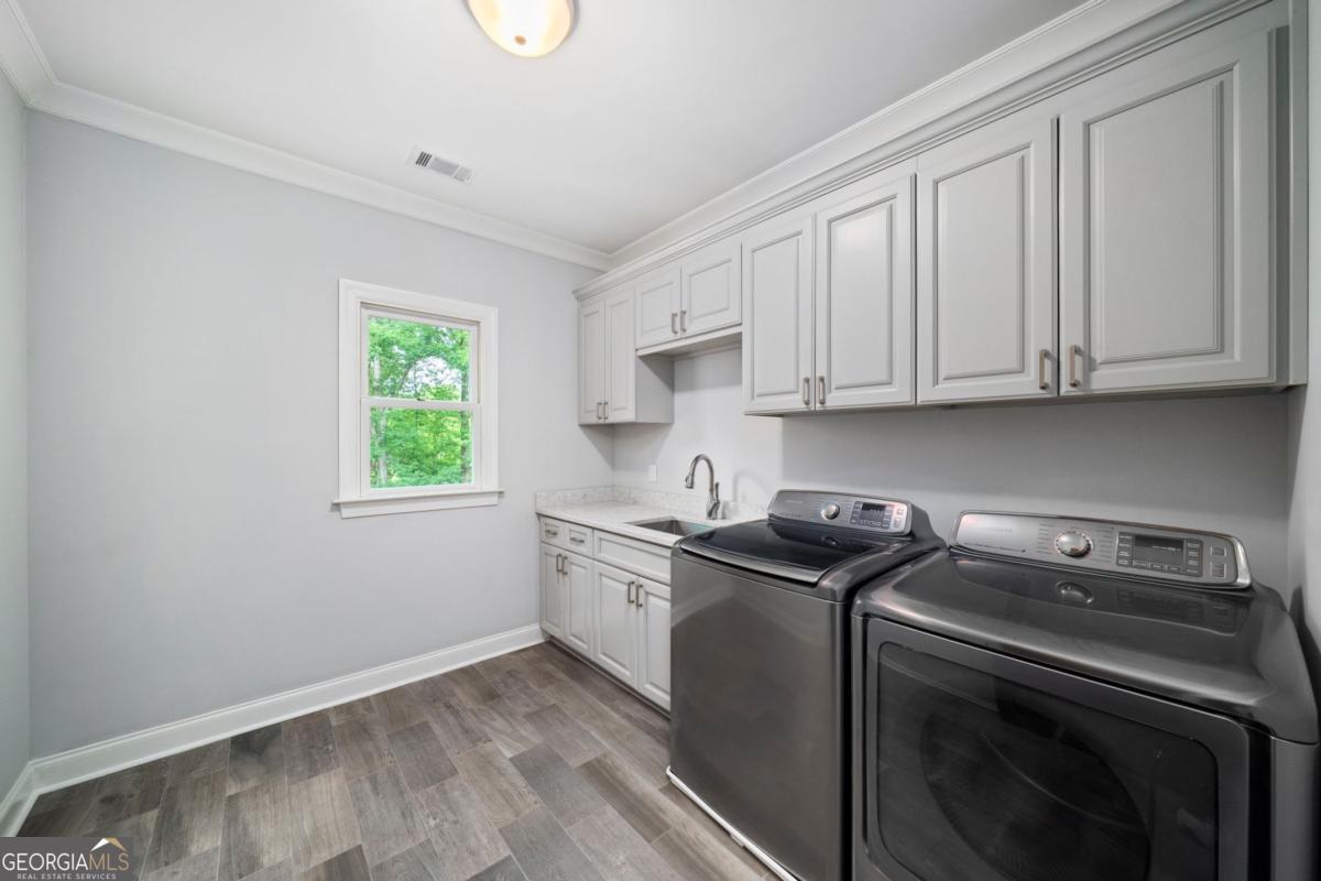 6321 Hunting Creek Road Sandy Springs GA 30328