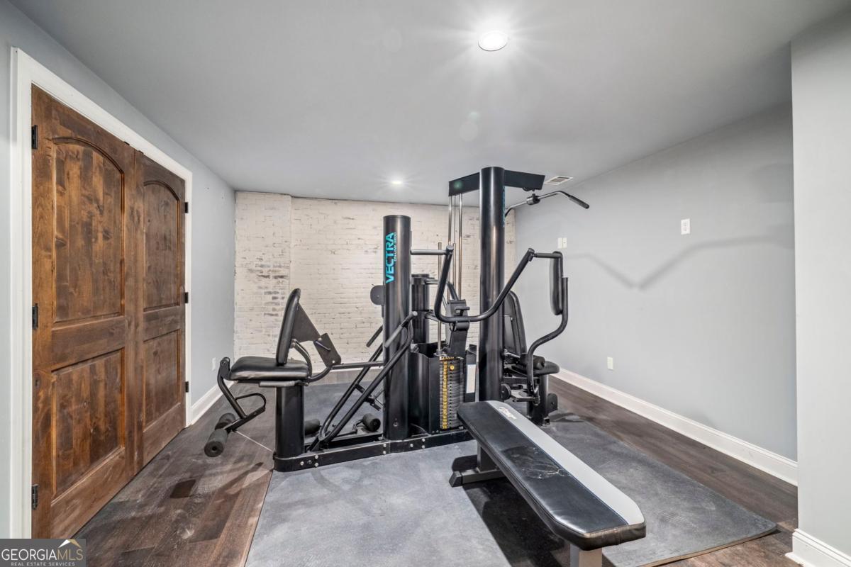 6321 Hunting Creek Road Sandy Springs GA 30328