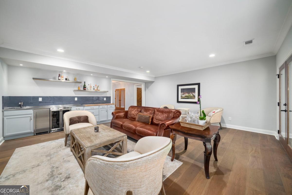 6321 Hunting Creek Road Sandy Springs GA 30328