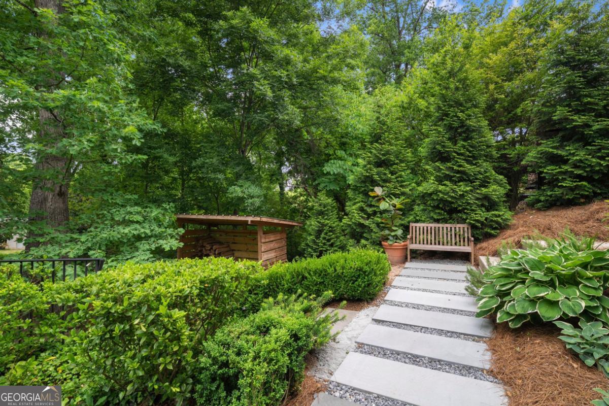 6321 Hunting Creek Road Sandy Springs GA 30328