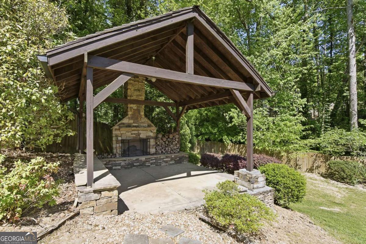 1156 Meadow Oaks Drive NW Acworth GA 30102