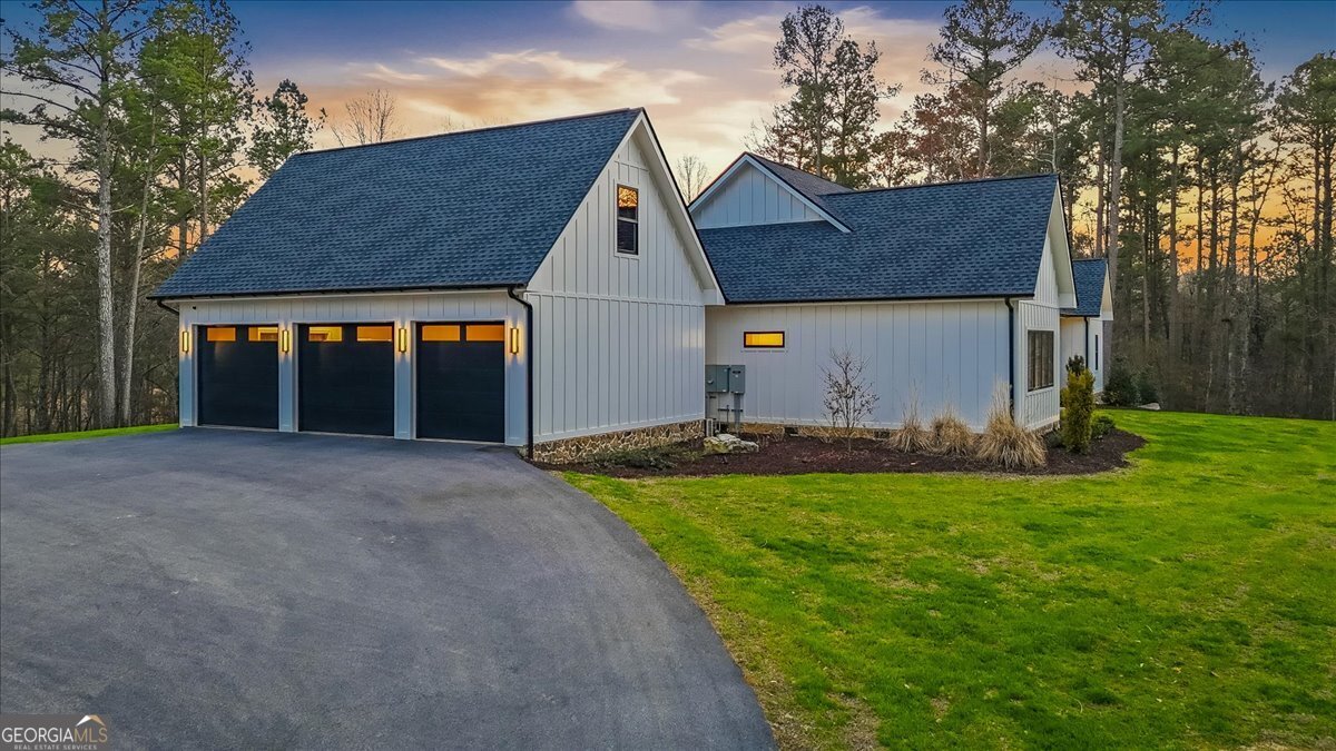 145 Moores Ferry Drive SW Plainville GA 30733