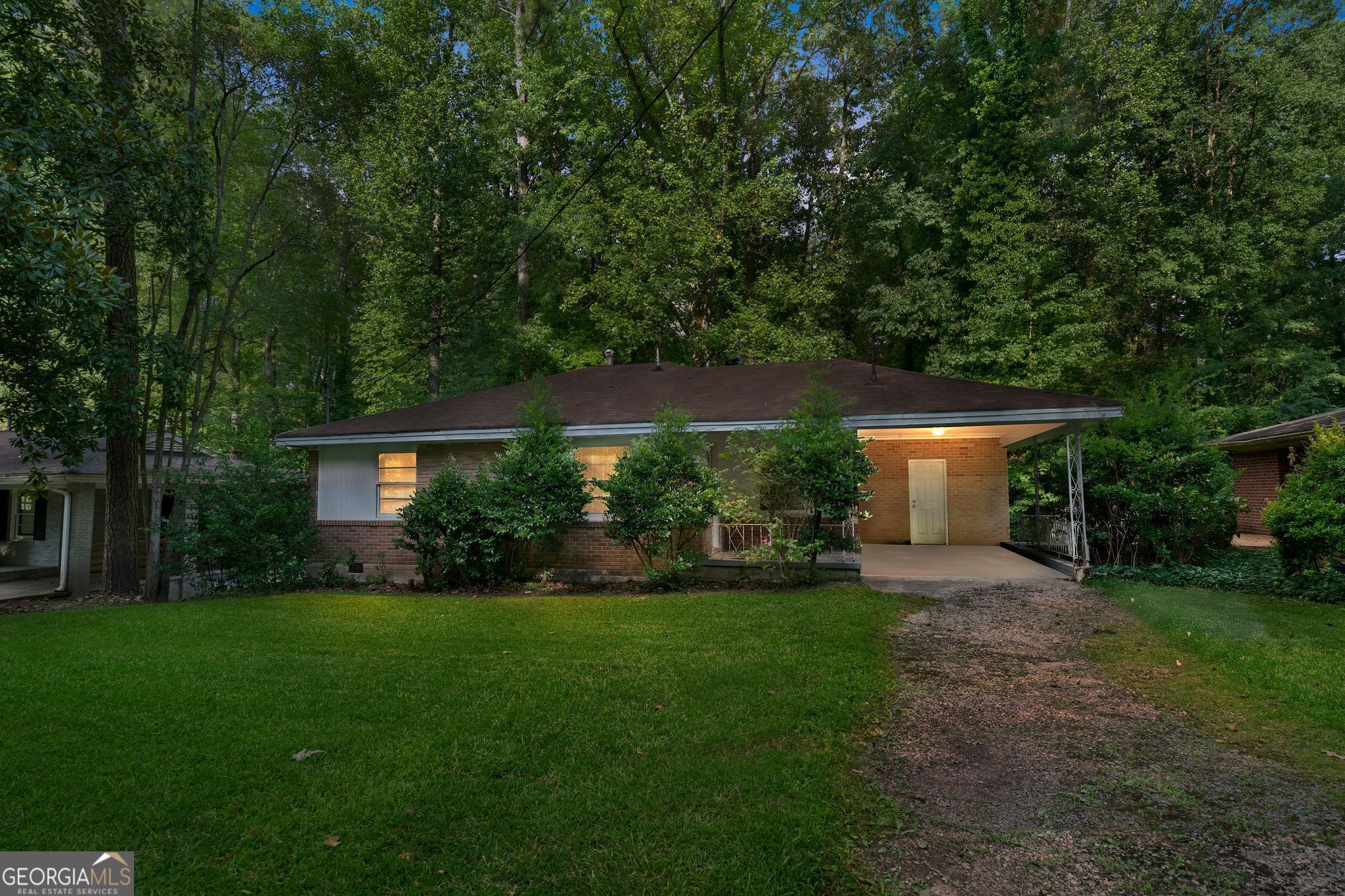 2370 Farley Street East Point GA 30344