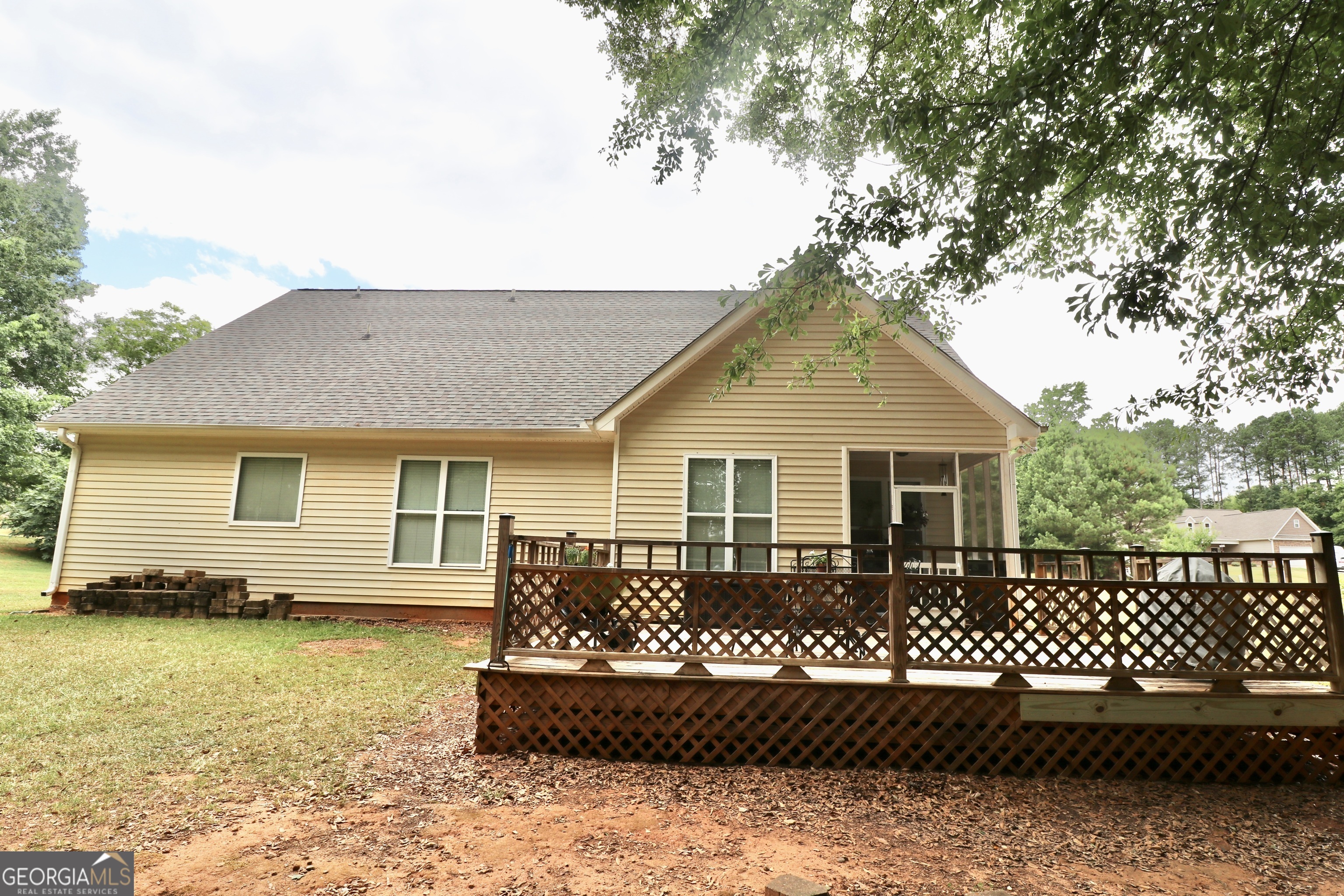 190 Roundtree Way Williamson GA 30292