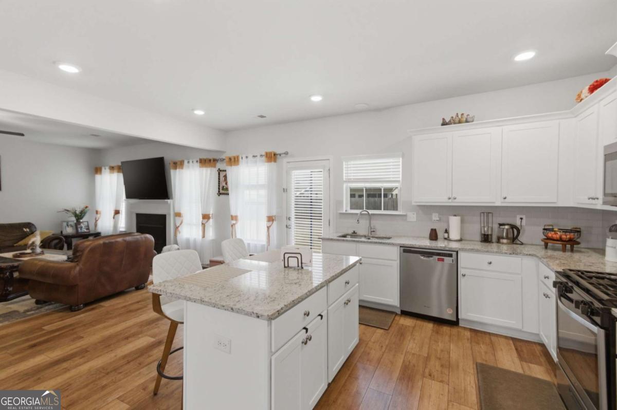 305 Eleanora Crossing Loganville GA 30052