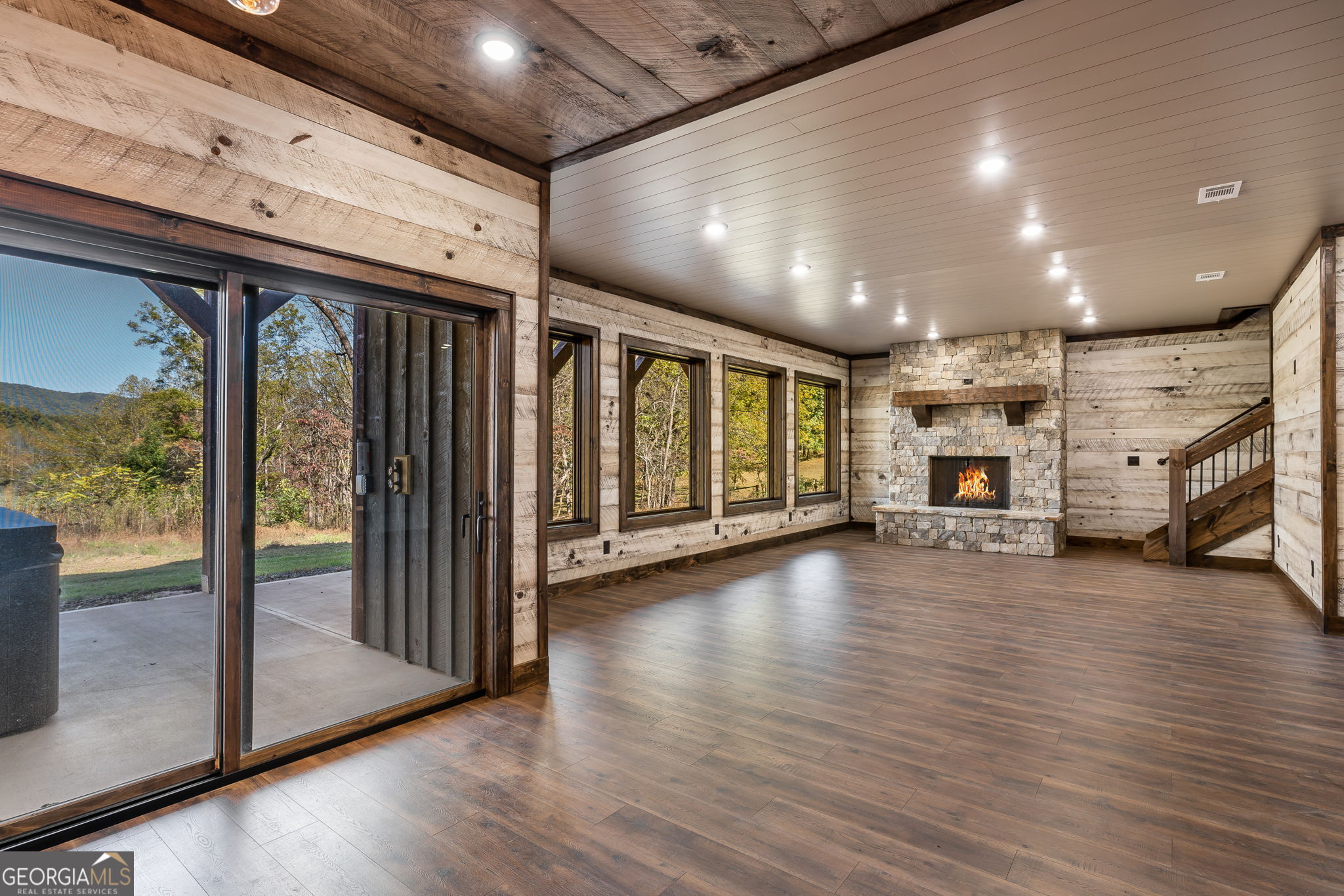 7590 Mobile Road Blue Ridge GA 30513