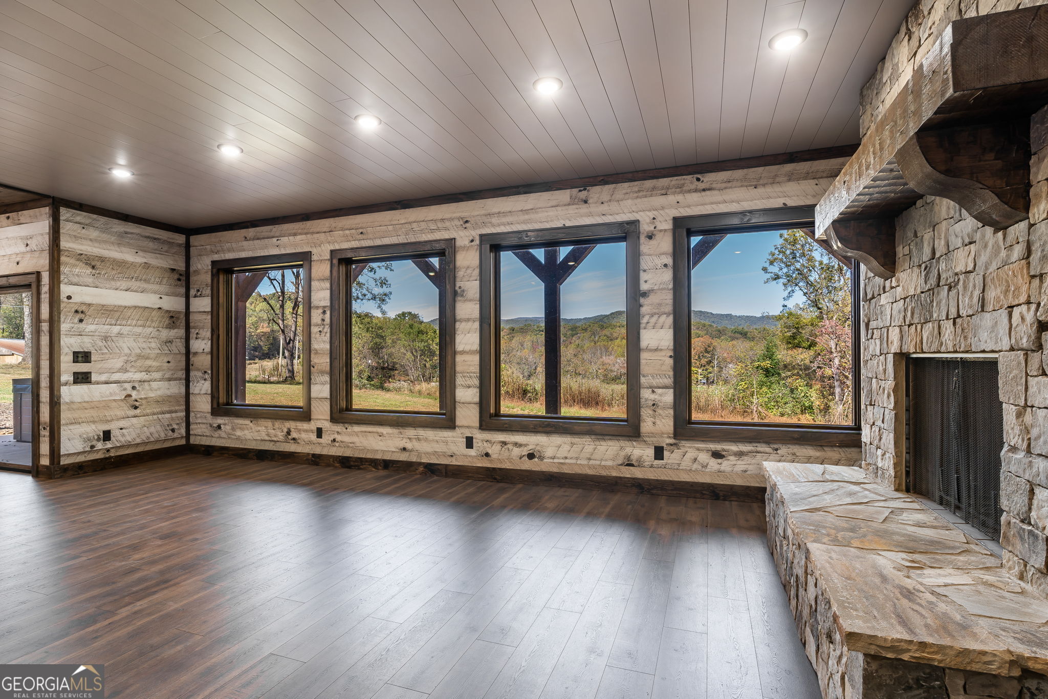 7590 Mobile Road Blue Ridge GA 30513