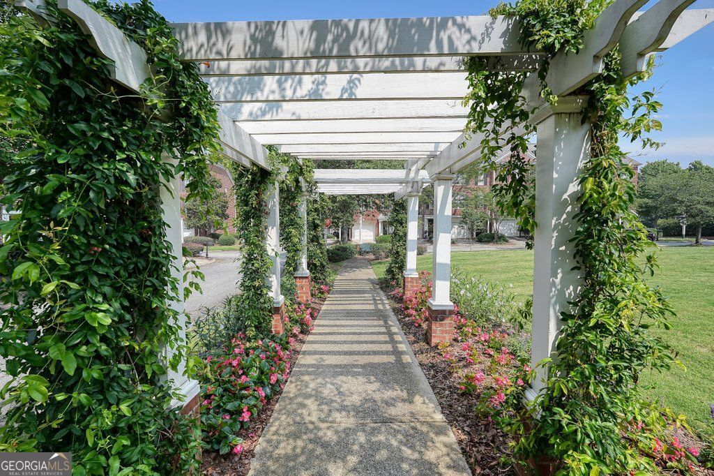 1707 Waters Edge Trail Roswell GA 30075