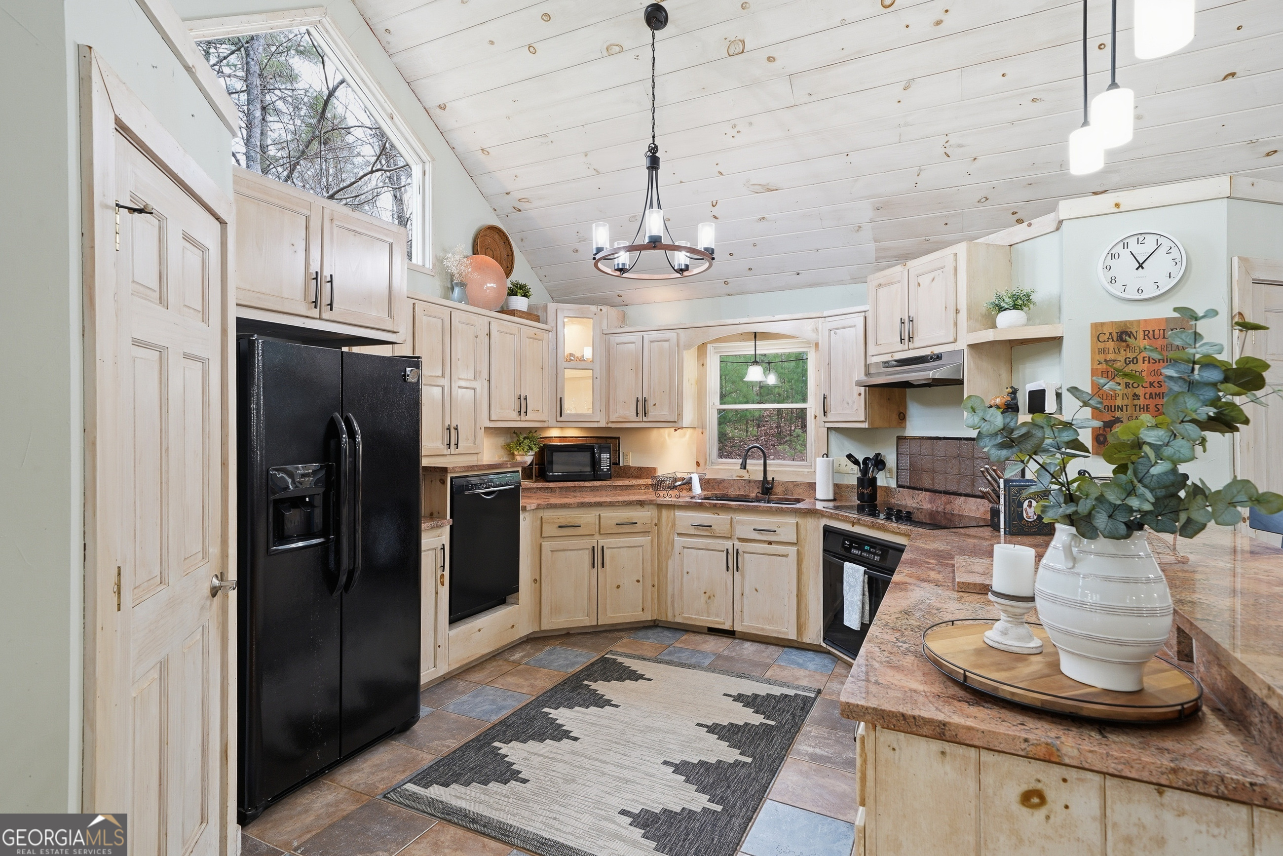 188 The Forest Road Blue Ridge GA 30513