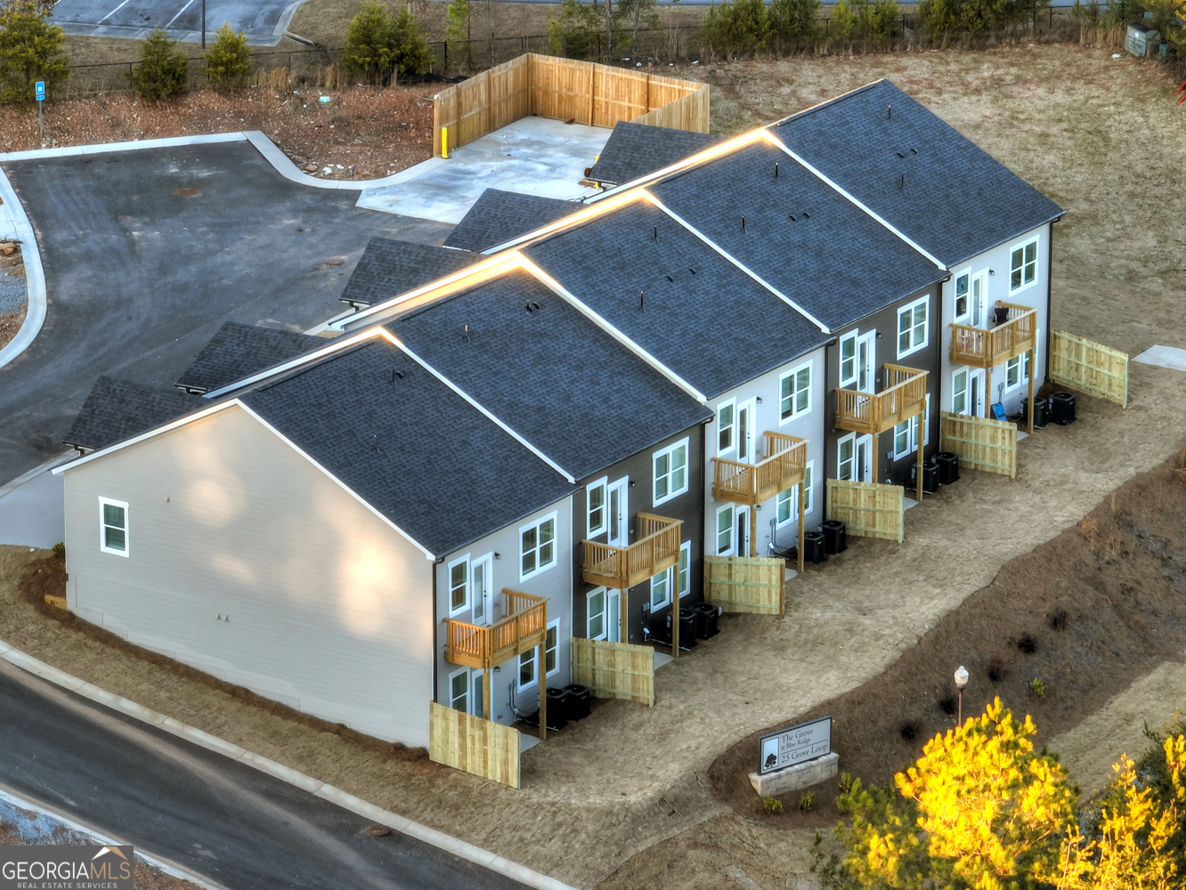 Unit 1 Grove Loop Blue Ridge GA 30513