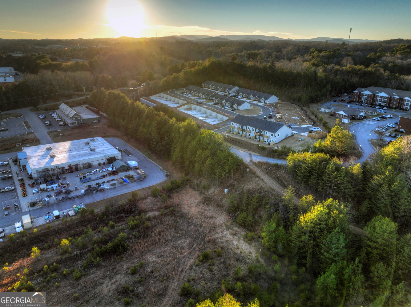 Unit 1 Grove Loop Blue Ridge GA 30513