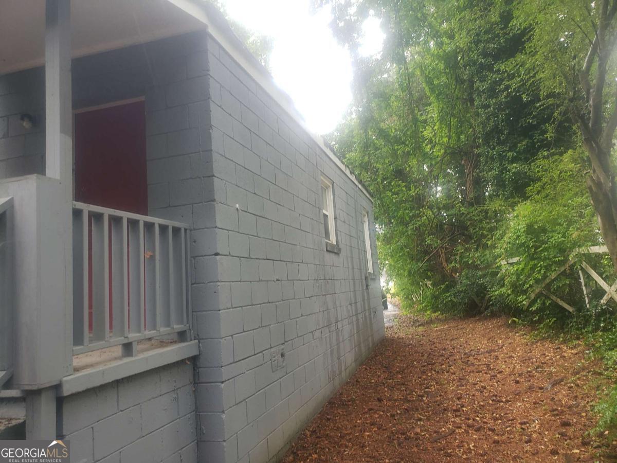 2835 Burton Road NW Atlanta GA 30311