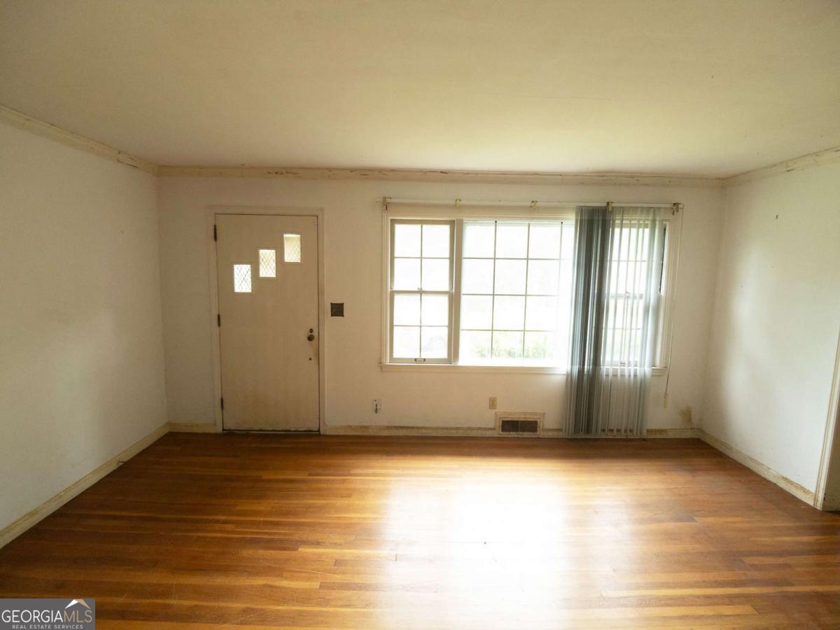 2024 Neely Avenue Atlanta GA 30344