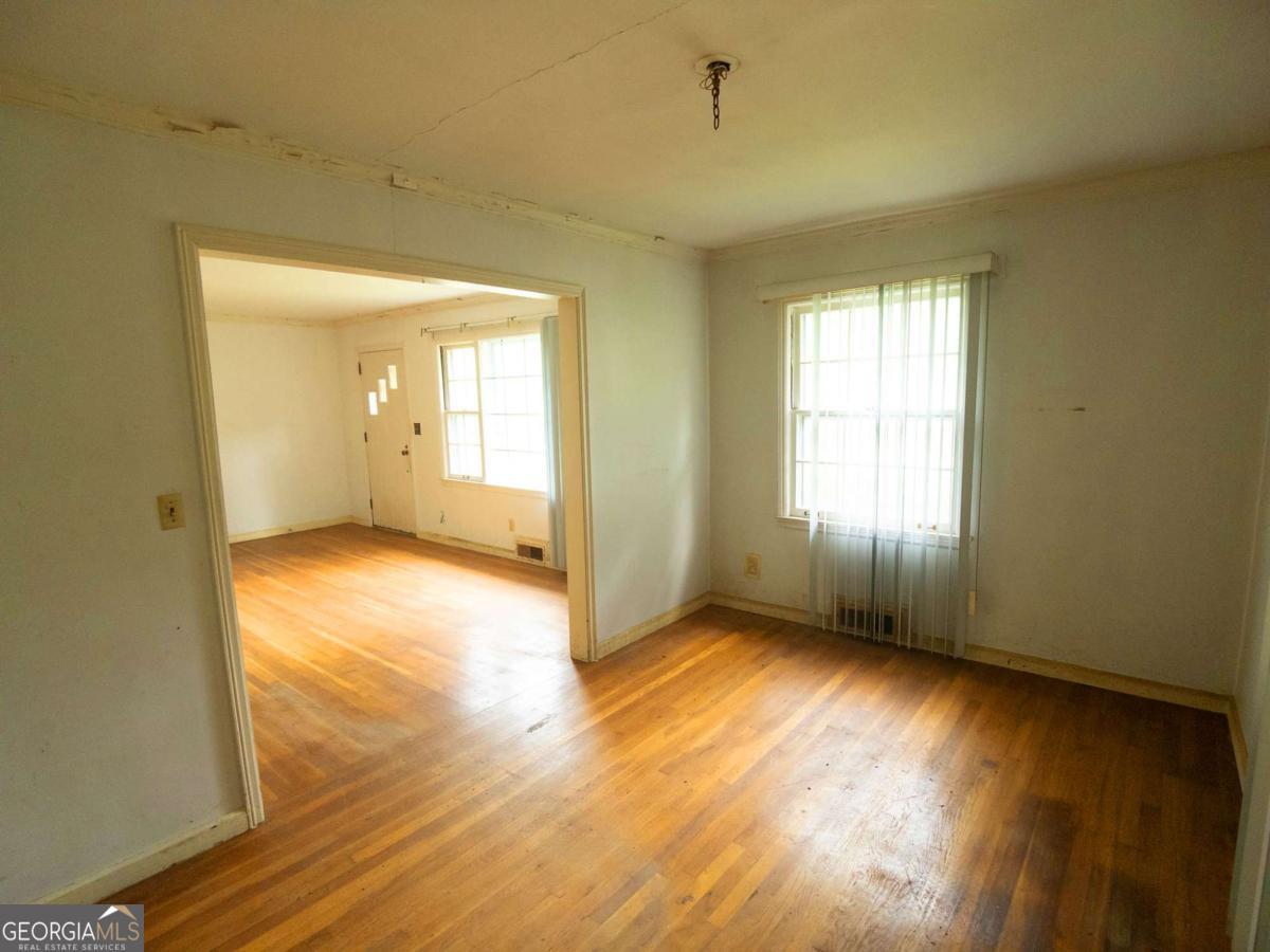 2024 Neely Avenue Atlanta GA 30344