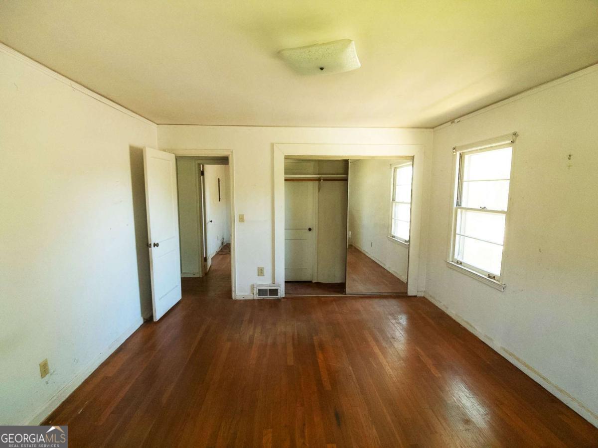 2024 Neely Avenue Atlanta GA 30344