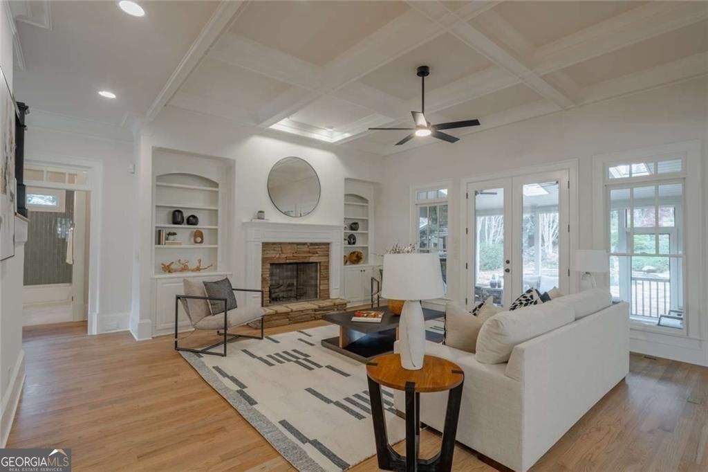 1364 Manget Way Dunwoody GA 30338
