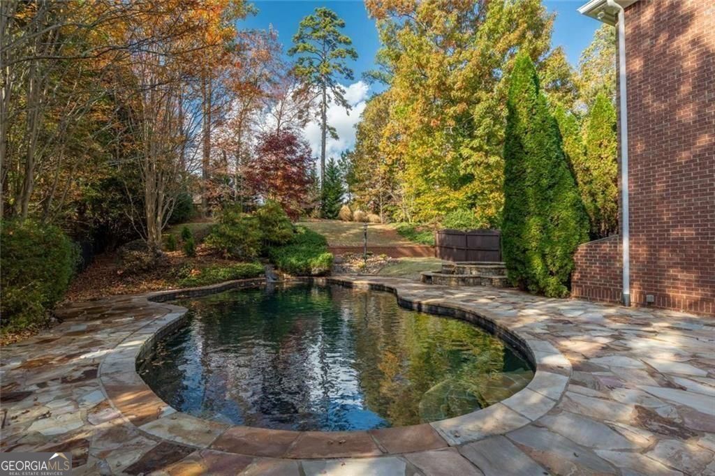 1364 Manget Way Dunwoody GA 30338