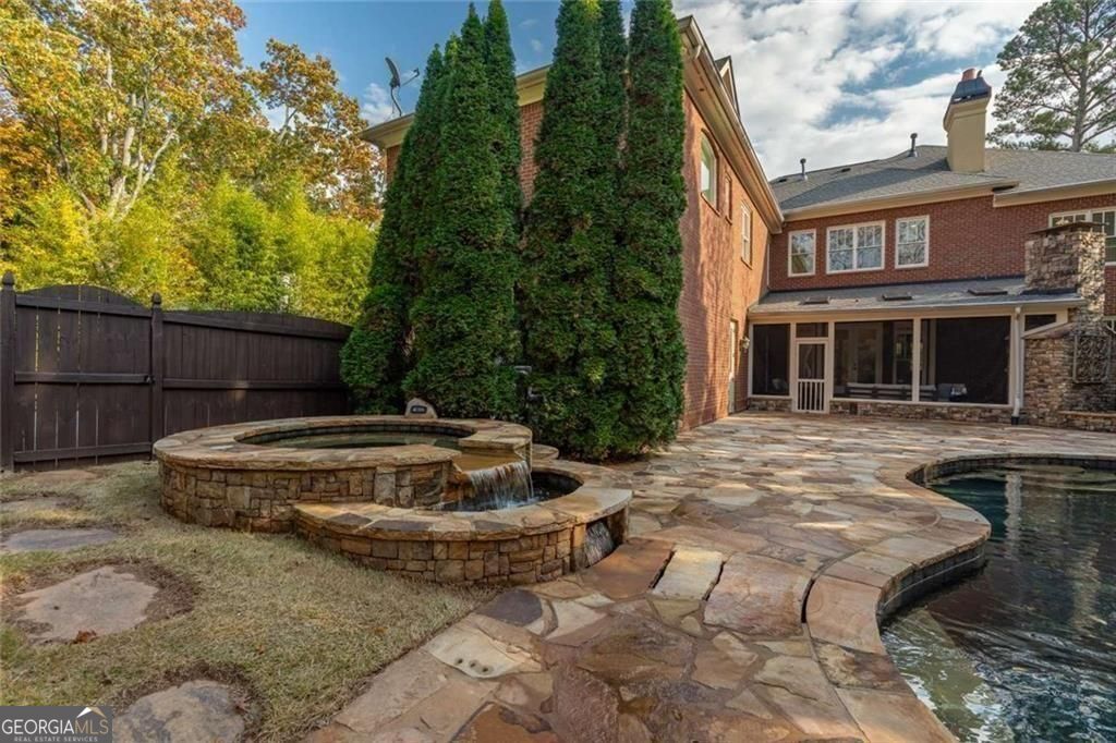 1364 Manget Way Dunwoody GA 30338