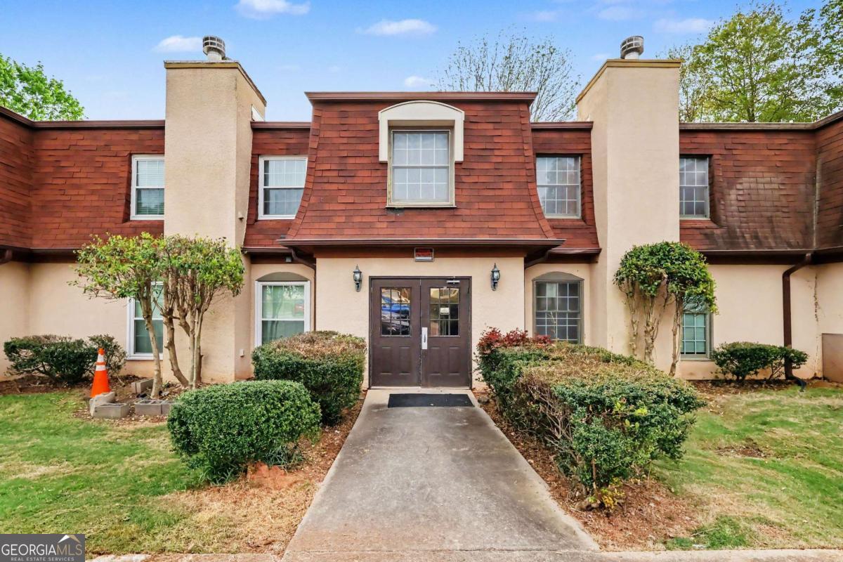 73 Place Fontaine Lithonia GA 30038