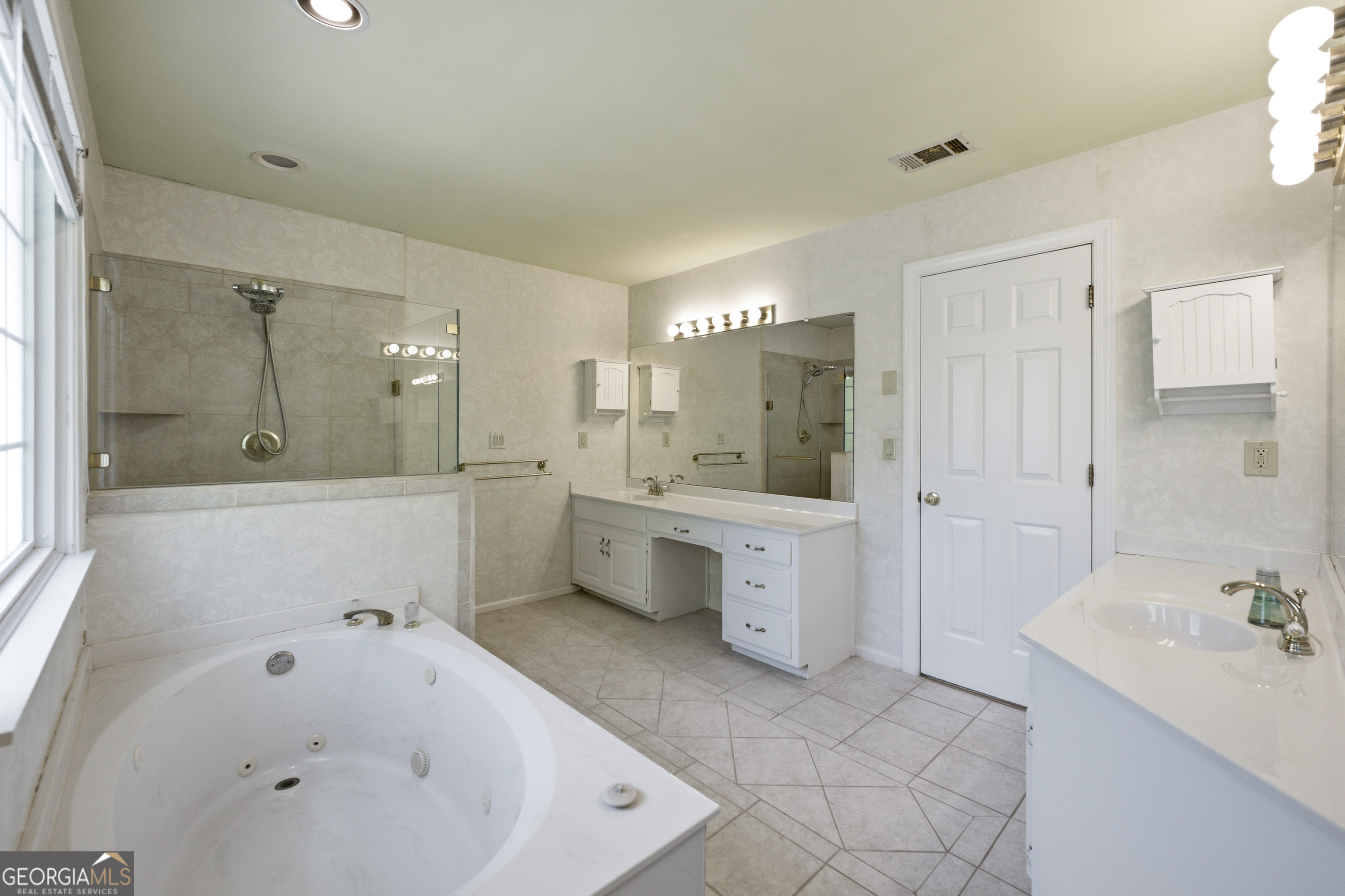 4750 Jones Bridge Woods Drive Johns Creek GA 30022