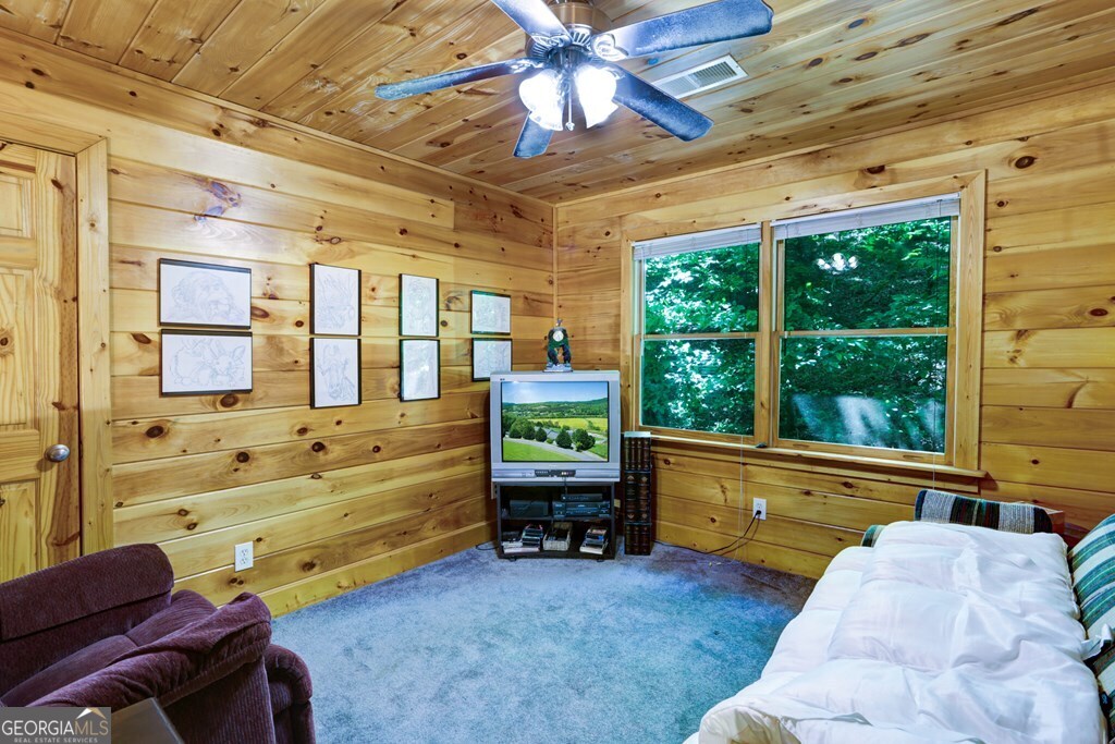 1380 Deerfield Road Young Harris GA 30582
