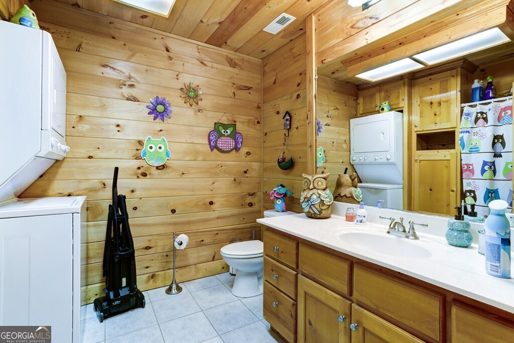 1380 Deerfield Road Young Harris GA 30582