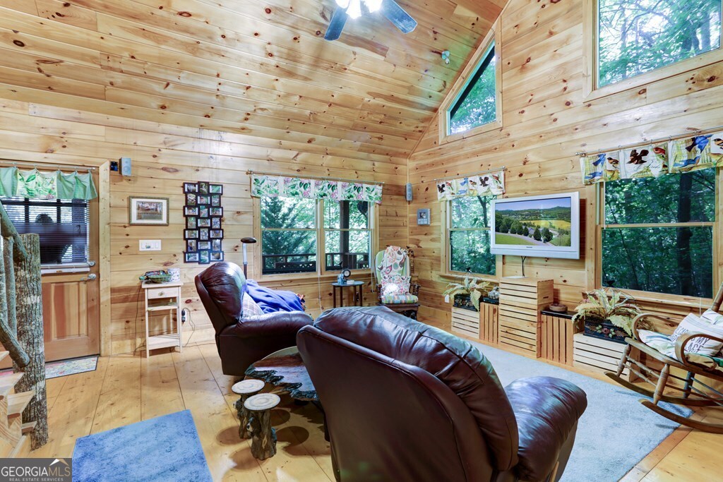 1380 Deerfield Road Young Harris GA 30582