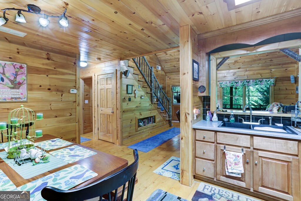 1380 Deerfield Road Young Harris GA 30582