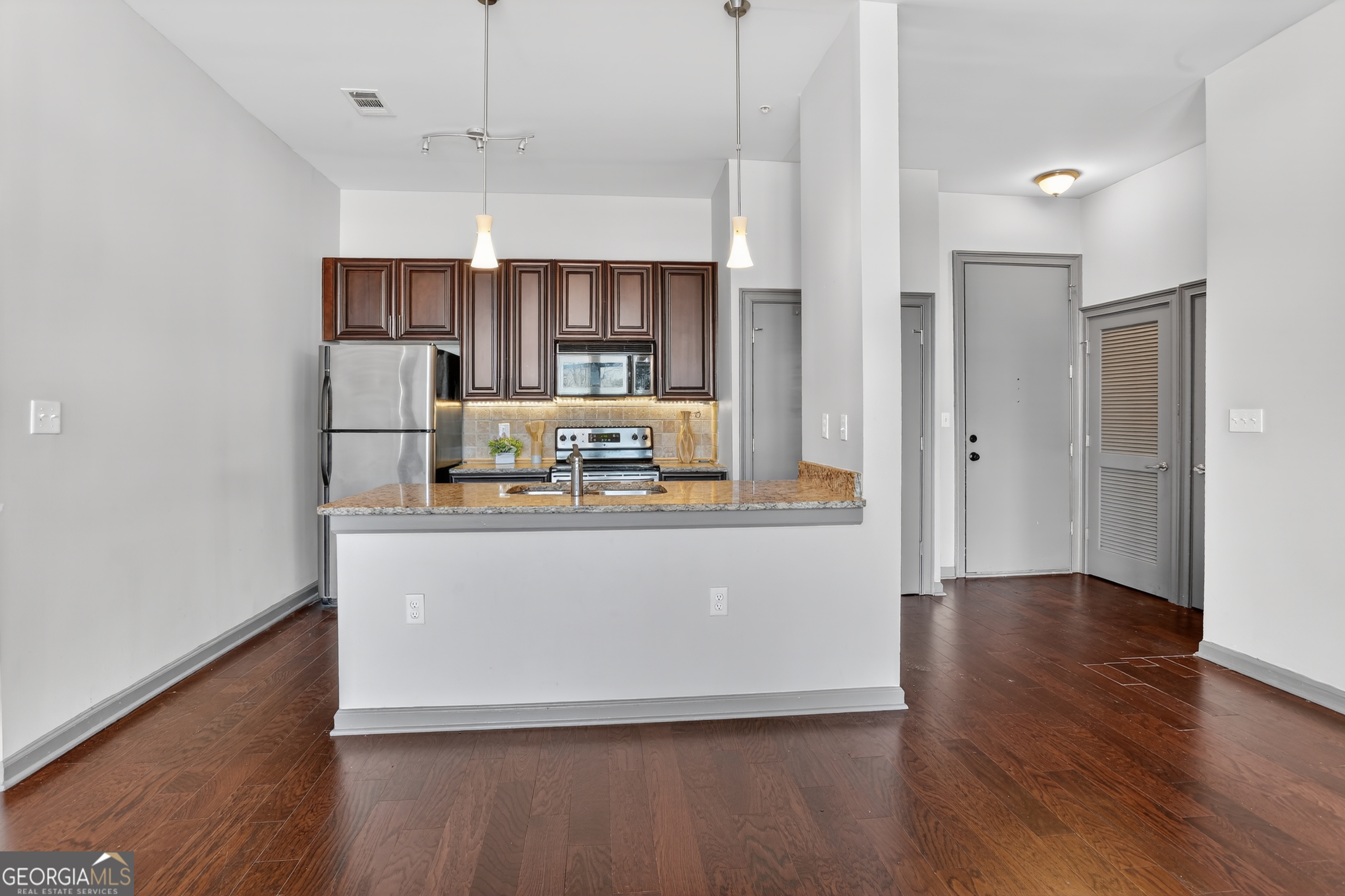 898 Oak Street SW Atlanta GA 30310