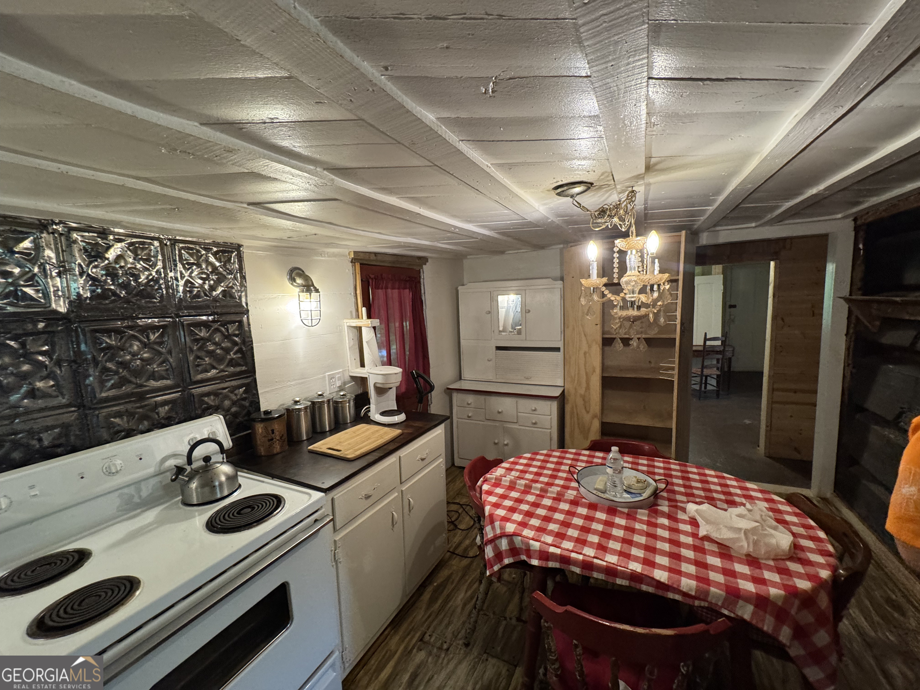 9122 Blue Ridge Highway Blairsville GA 30512